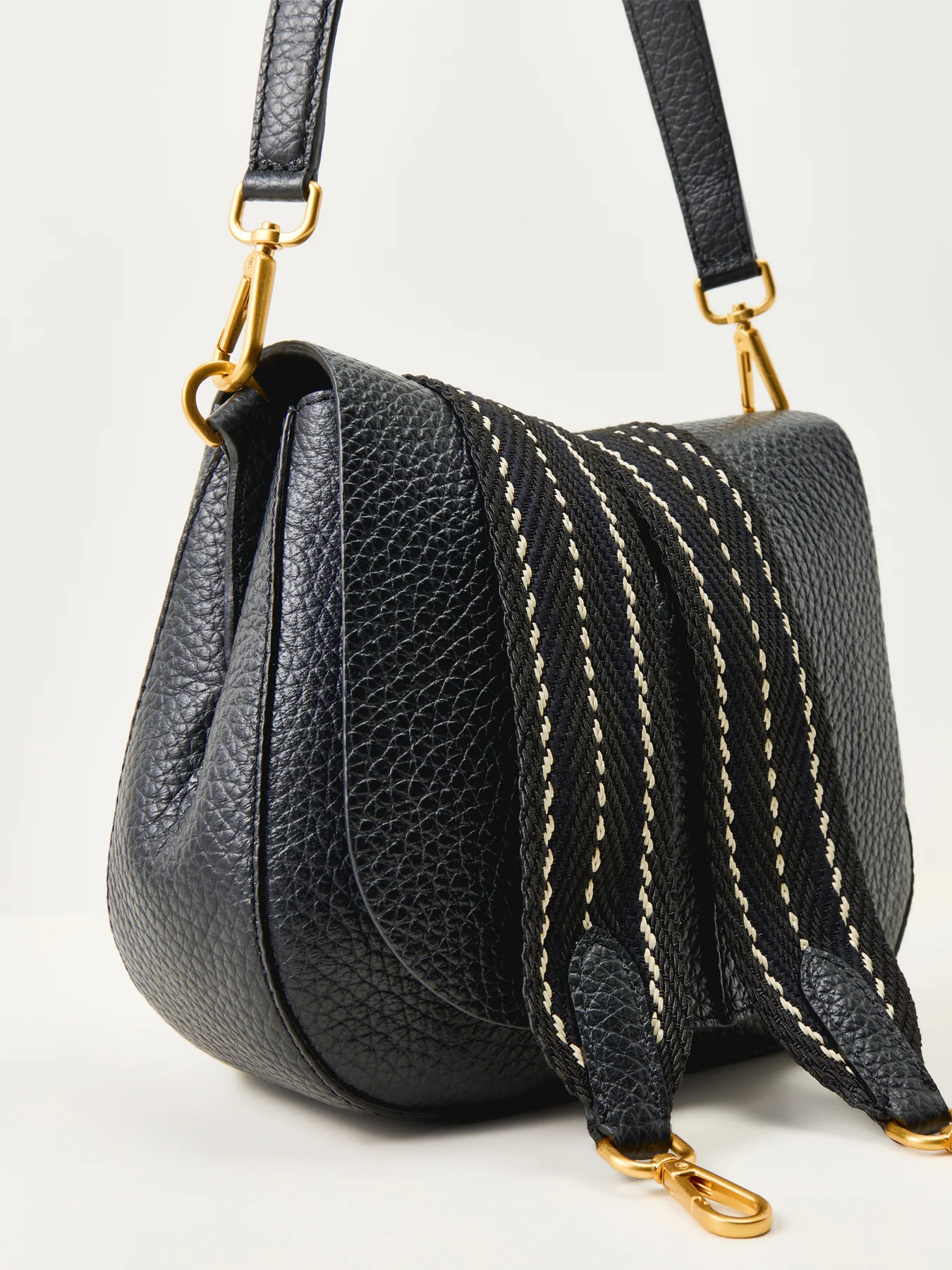 Helena Round Crossbody Bag Black - Image 5