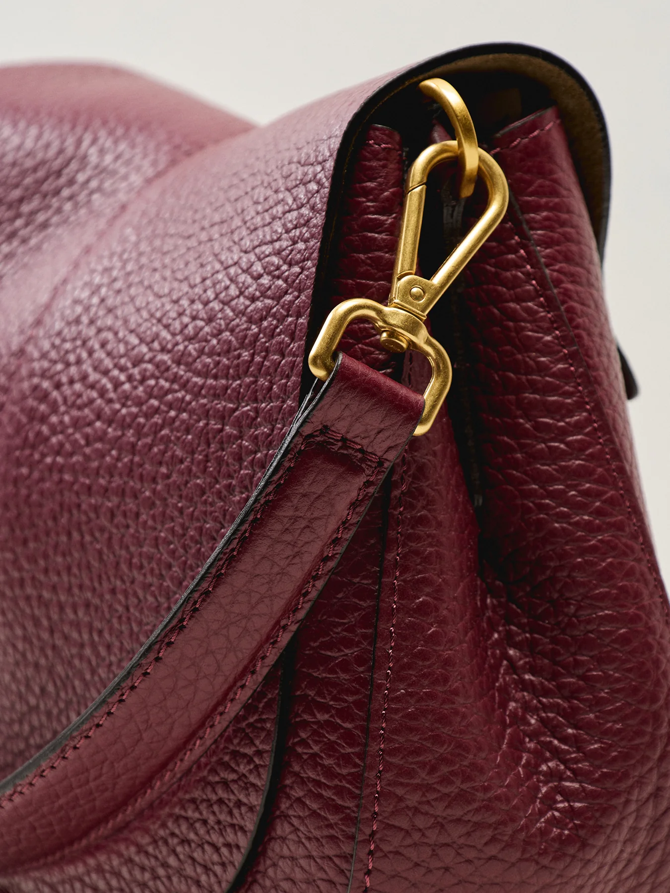 New Helena Round Crossbody Wine - Image 5