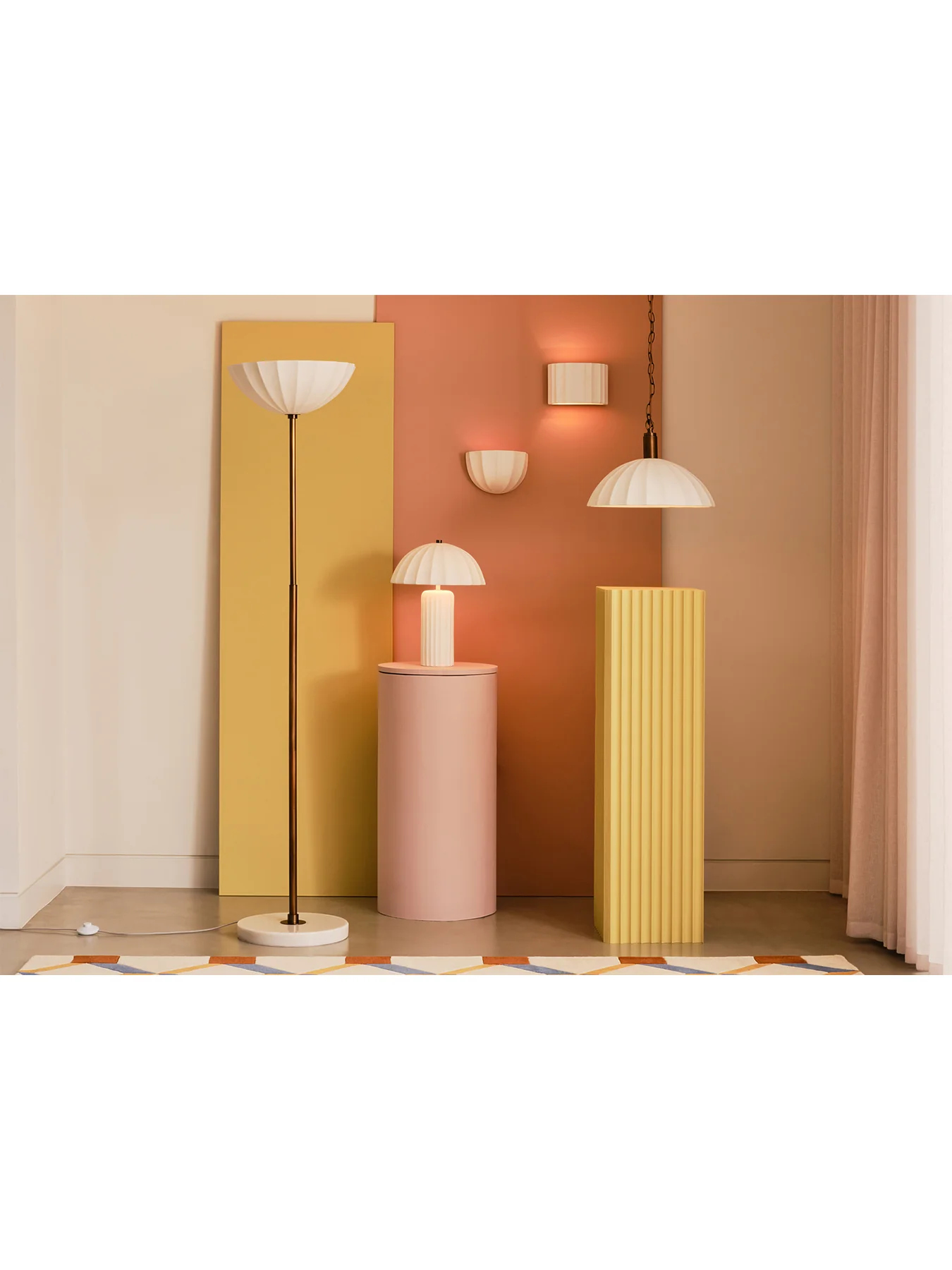 Hollis Porcelain Wall Light White/Bronze - Image 3