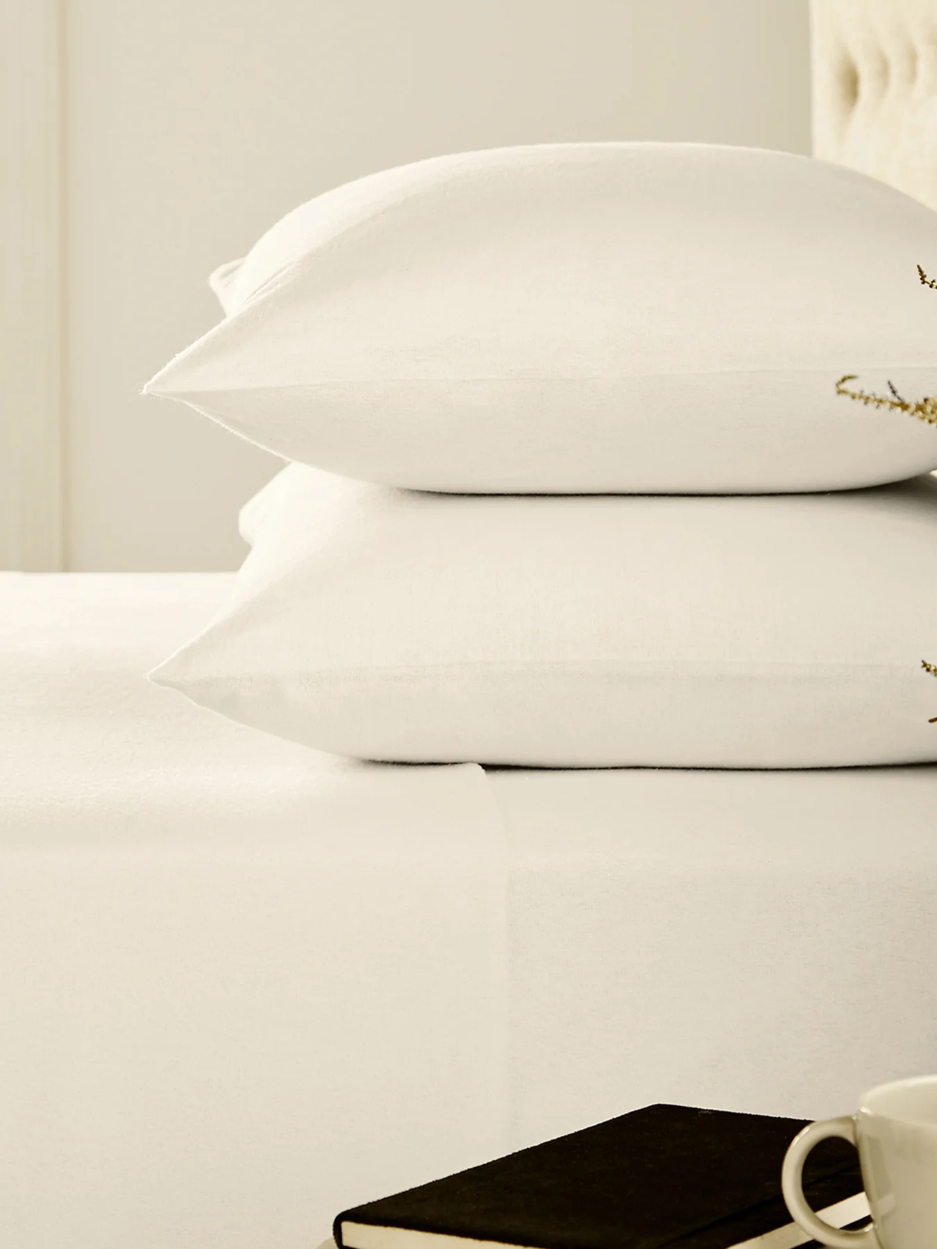 Ivory Brushed Cotton Fitted Sheet Superking - Image 2