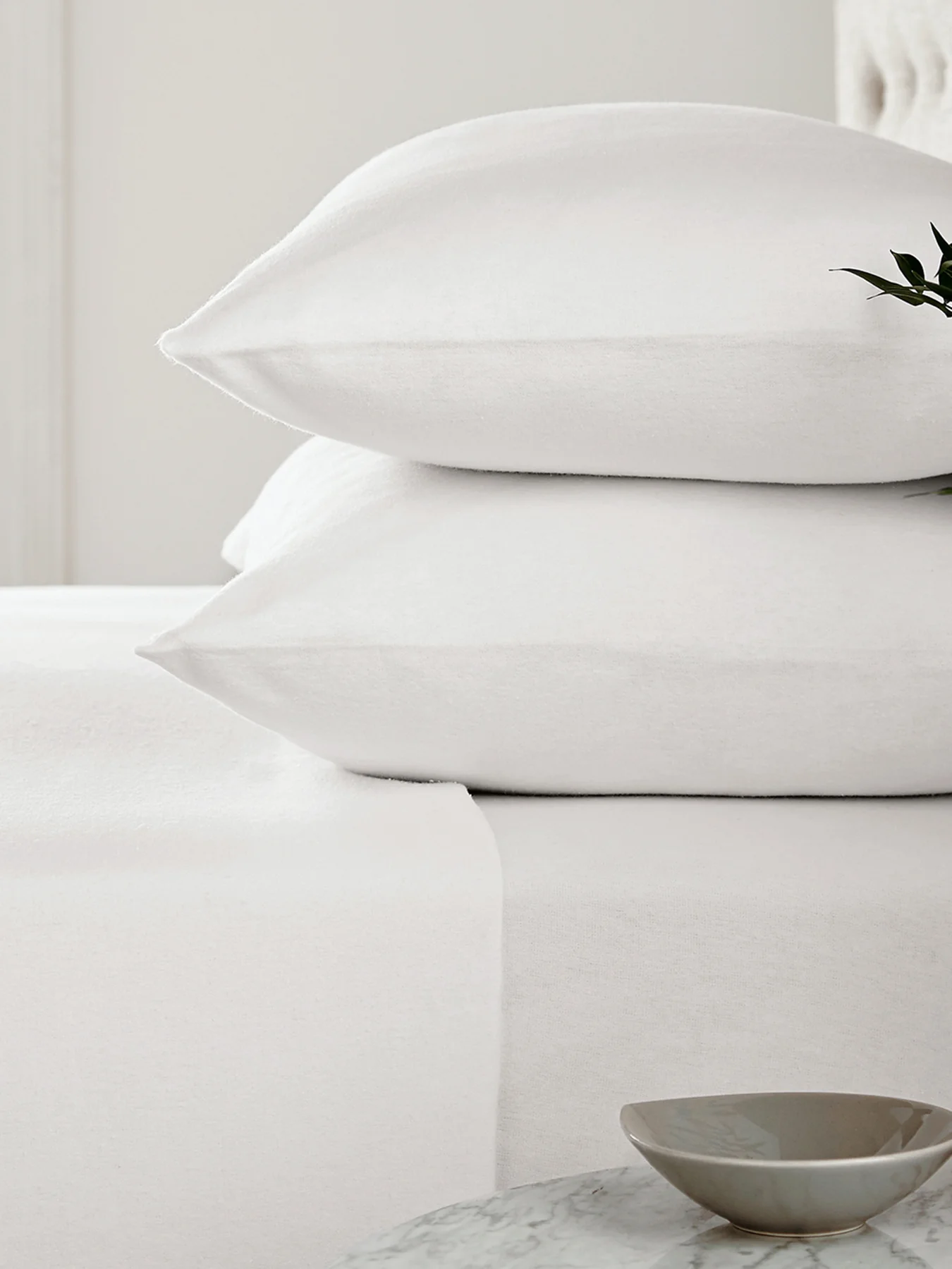 White Brushed Cotton Fitted Sheet Superking - Image 2