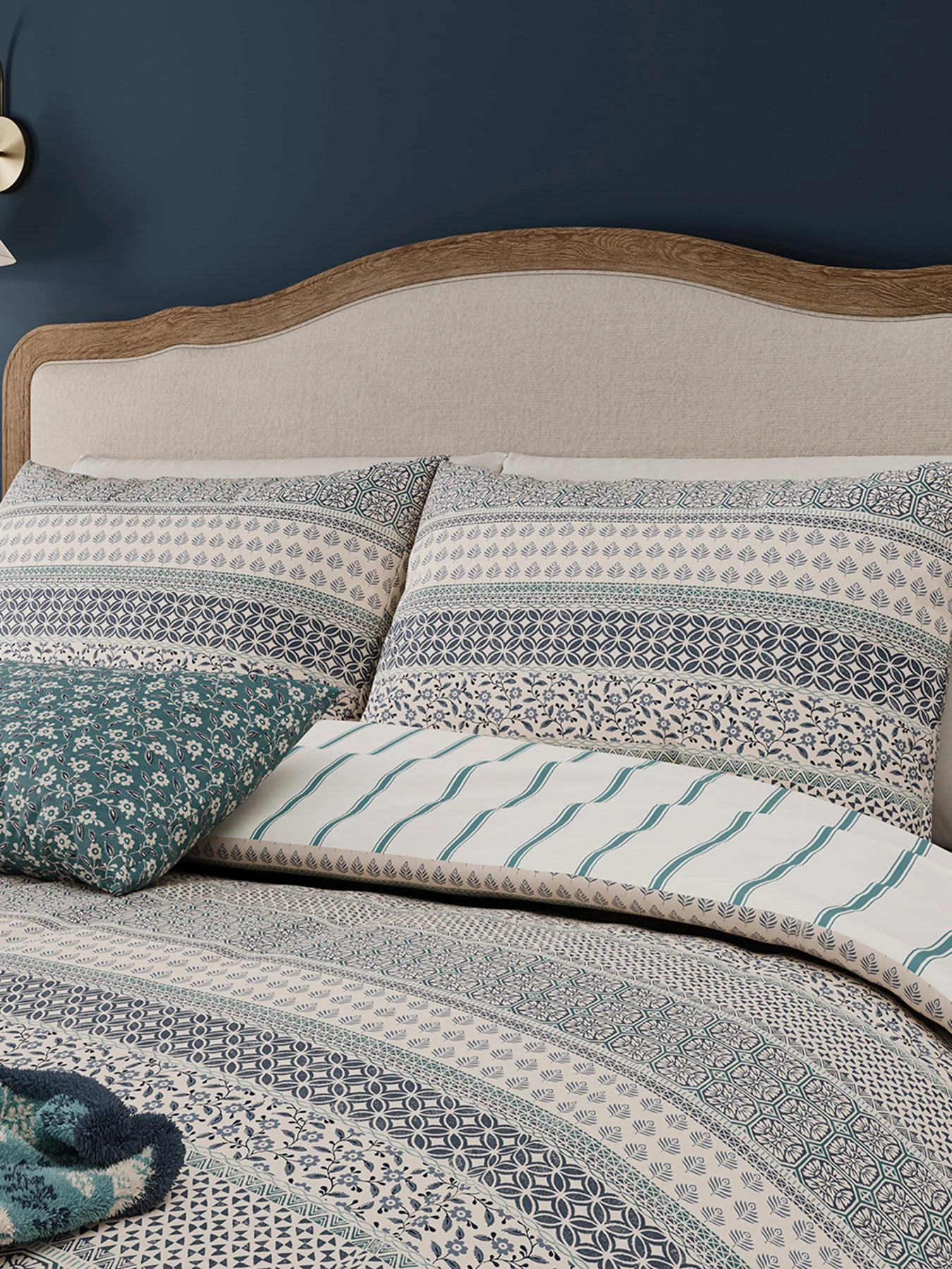 Blue/Teal Folk Stripe Cover Set Superking - Image 2