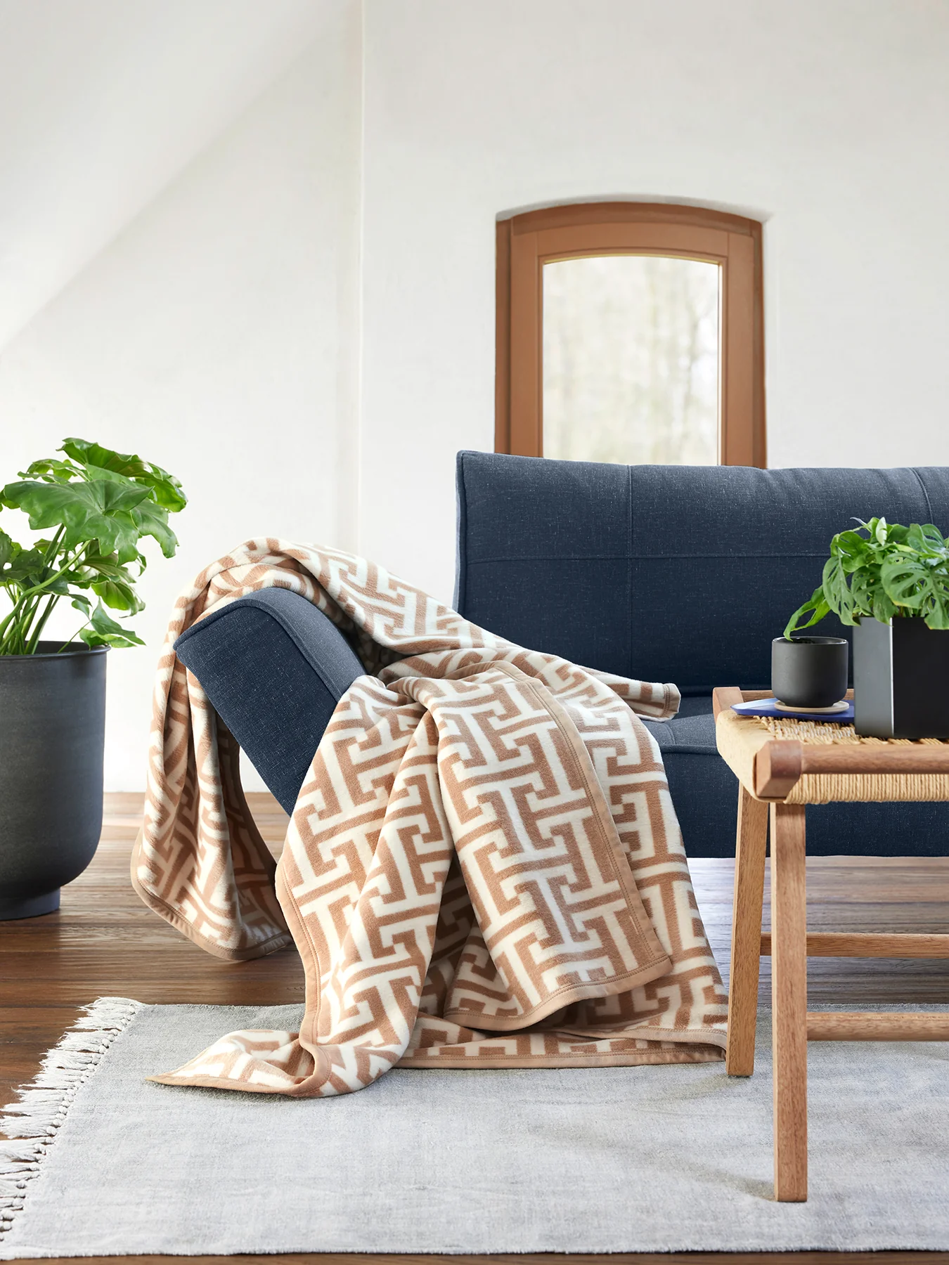 Ibena Cambridge Blanket Beige - Image 3