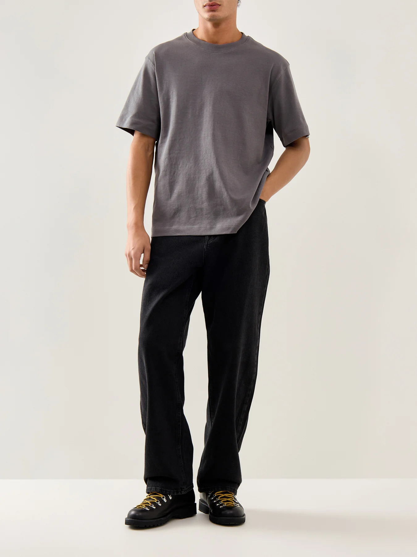 Urban Edge O-Neck T-Shirt - Image 2