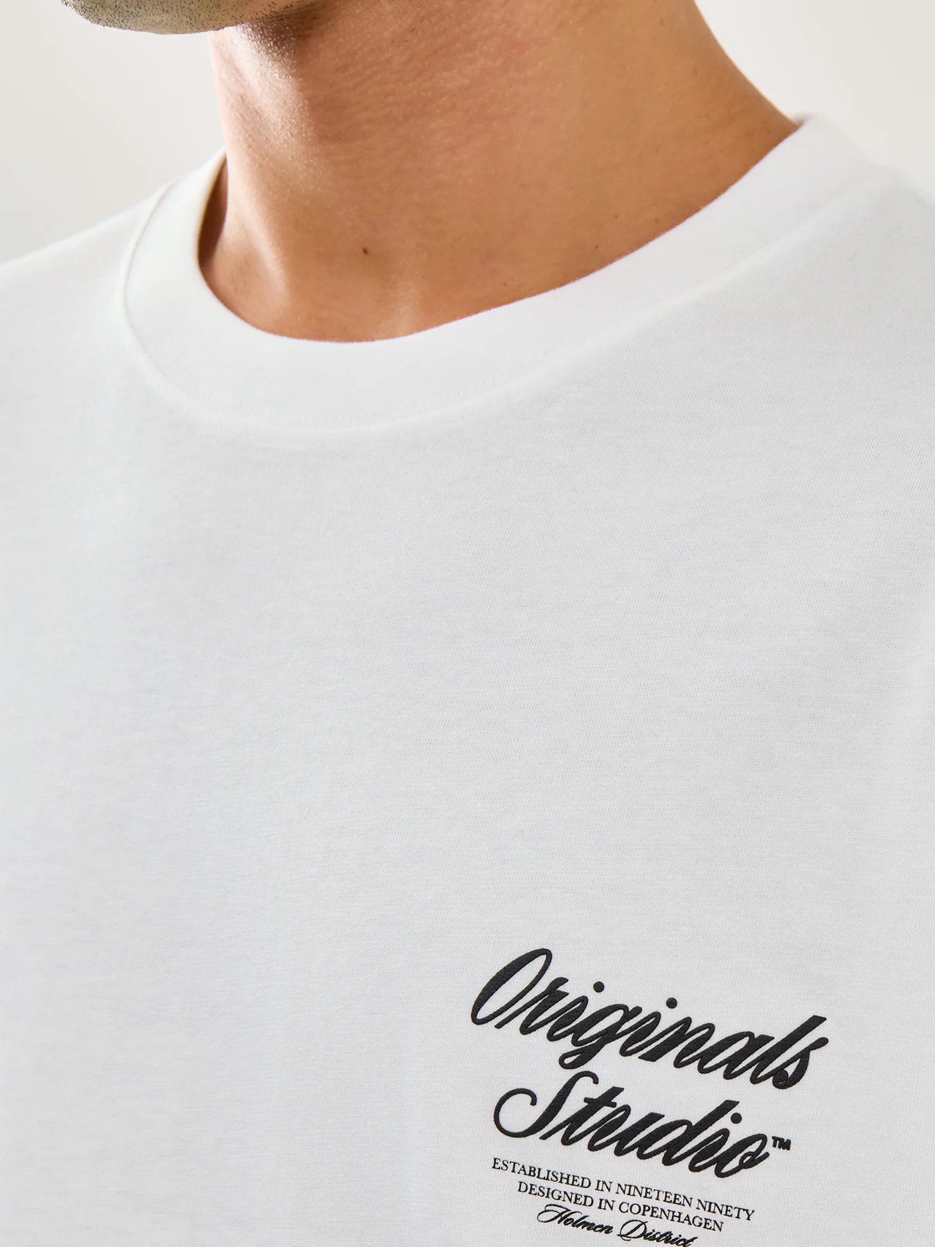 Typo Crew Neck T-Shirt White - Image 3