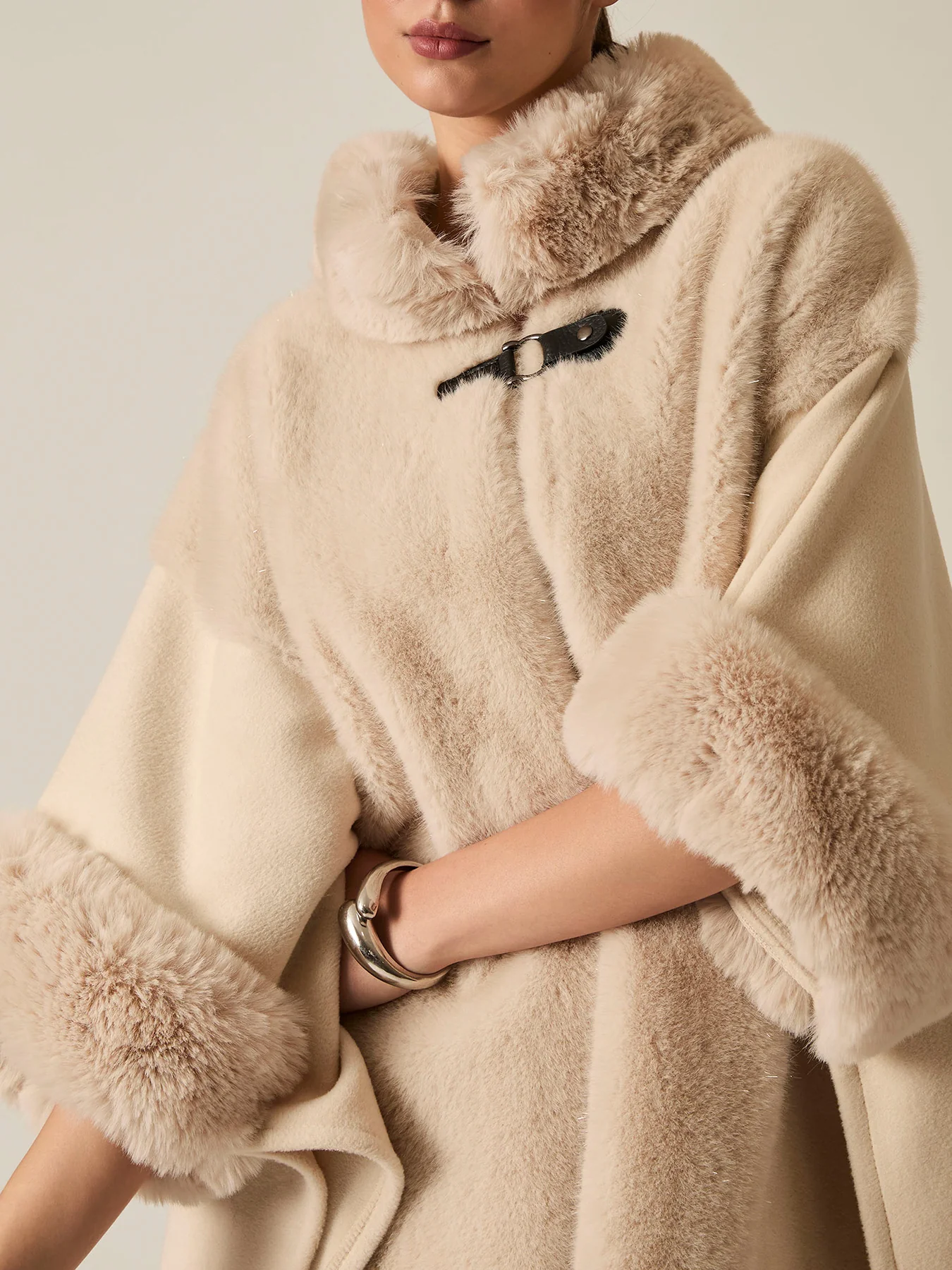 Faux Fur Cape White - Image 3