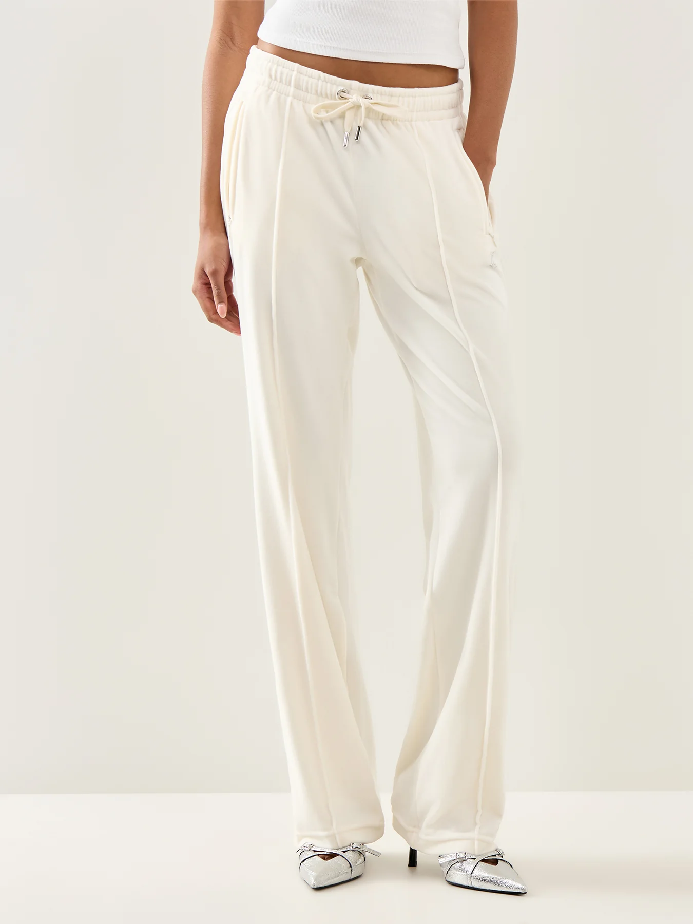 Outline Trackpants White - Image 4