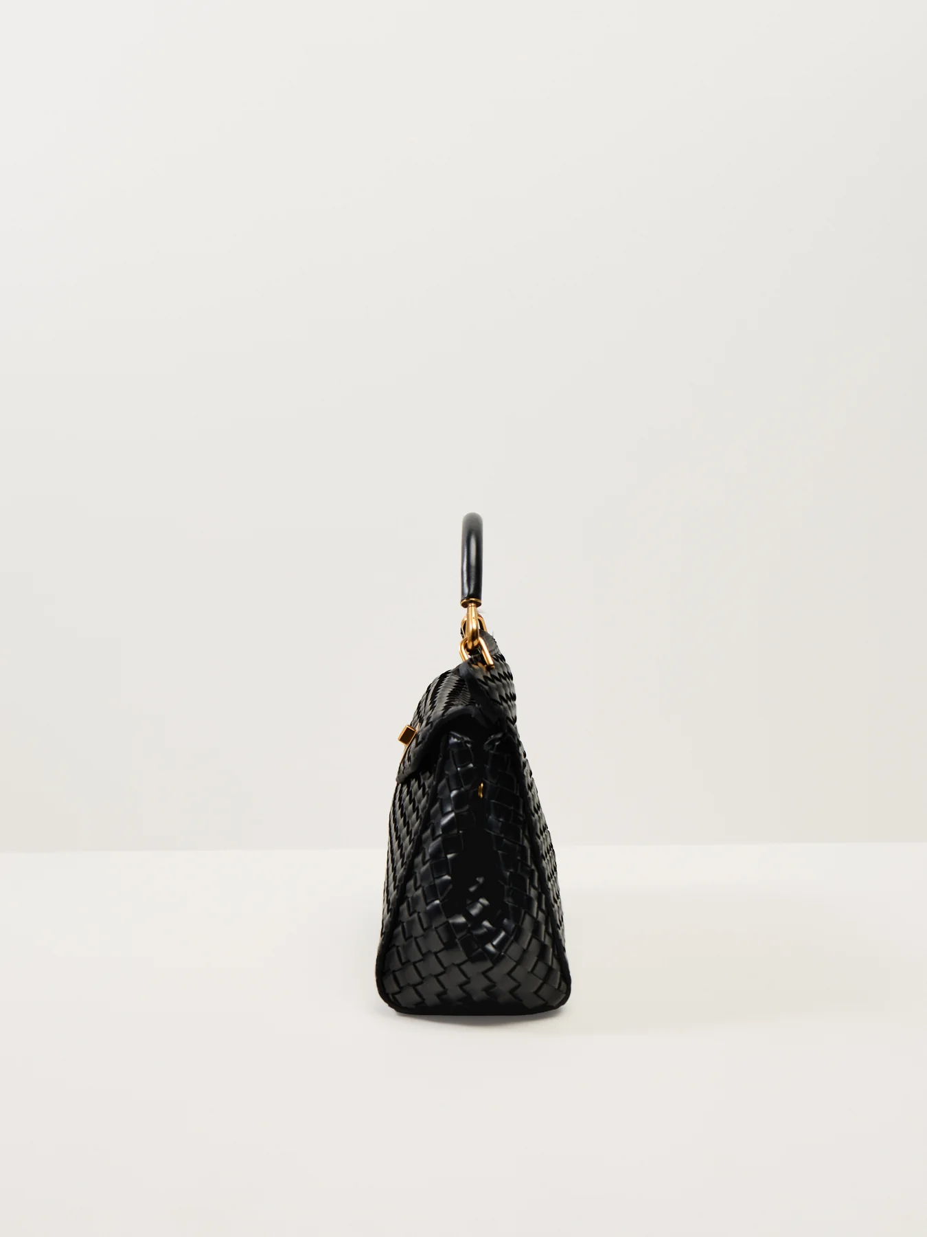 Lucia Classic Top Handle Woven bag - Image 4