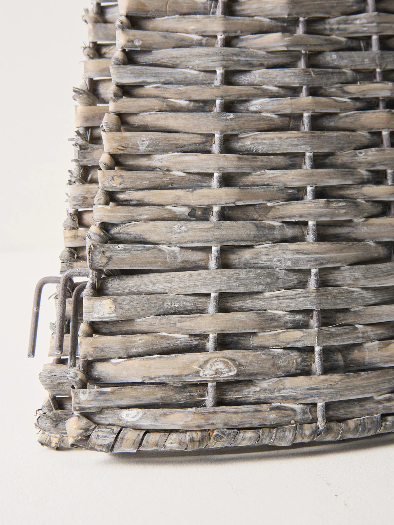 Kaemingk Tree Ring Willow Grey - Image 3