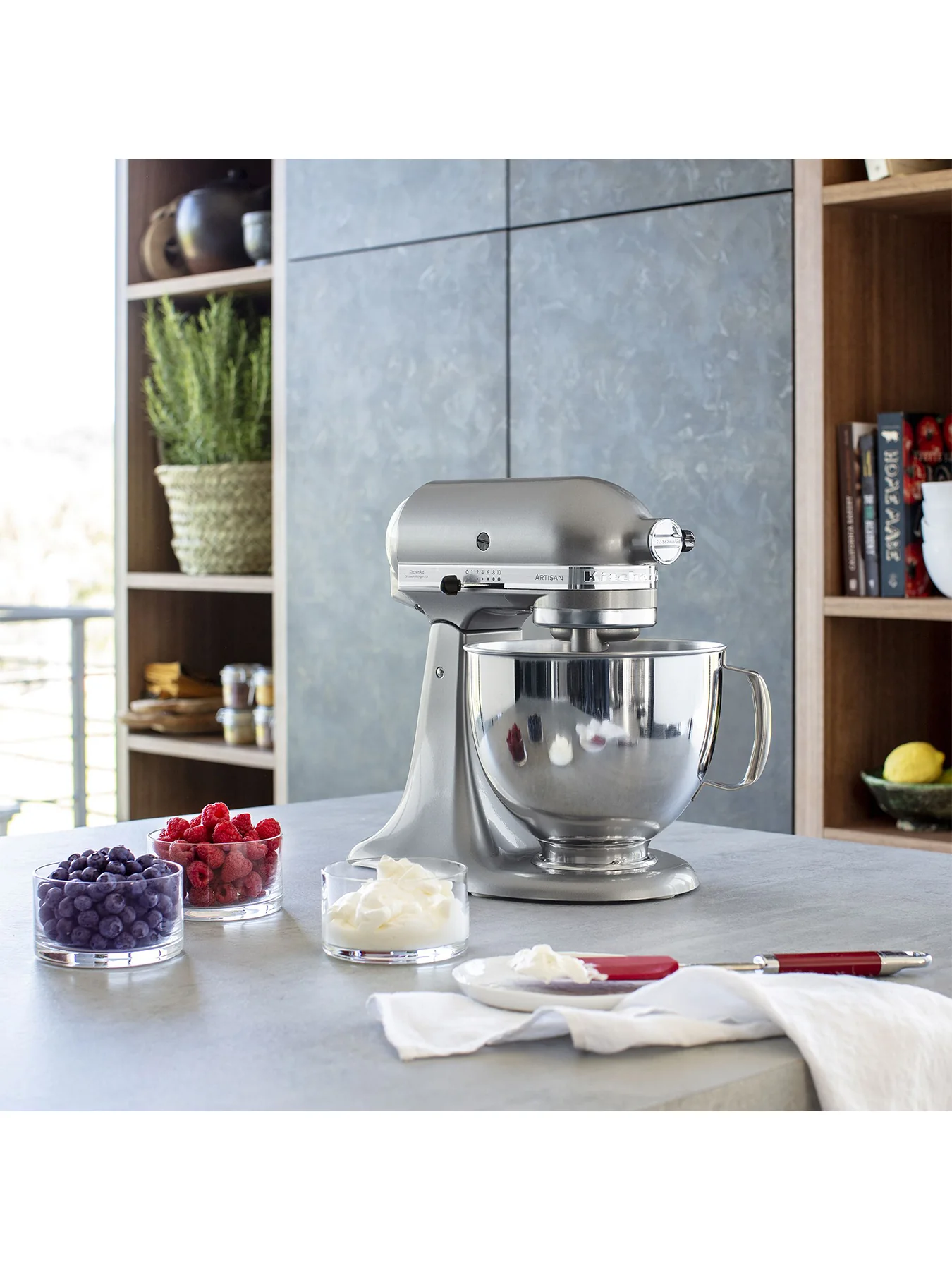 Artisan 4.8L Tilt Head Stand Mixer Silver - Image 3