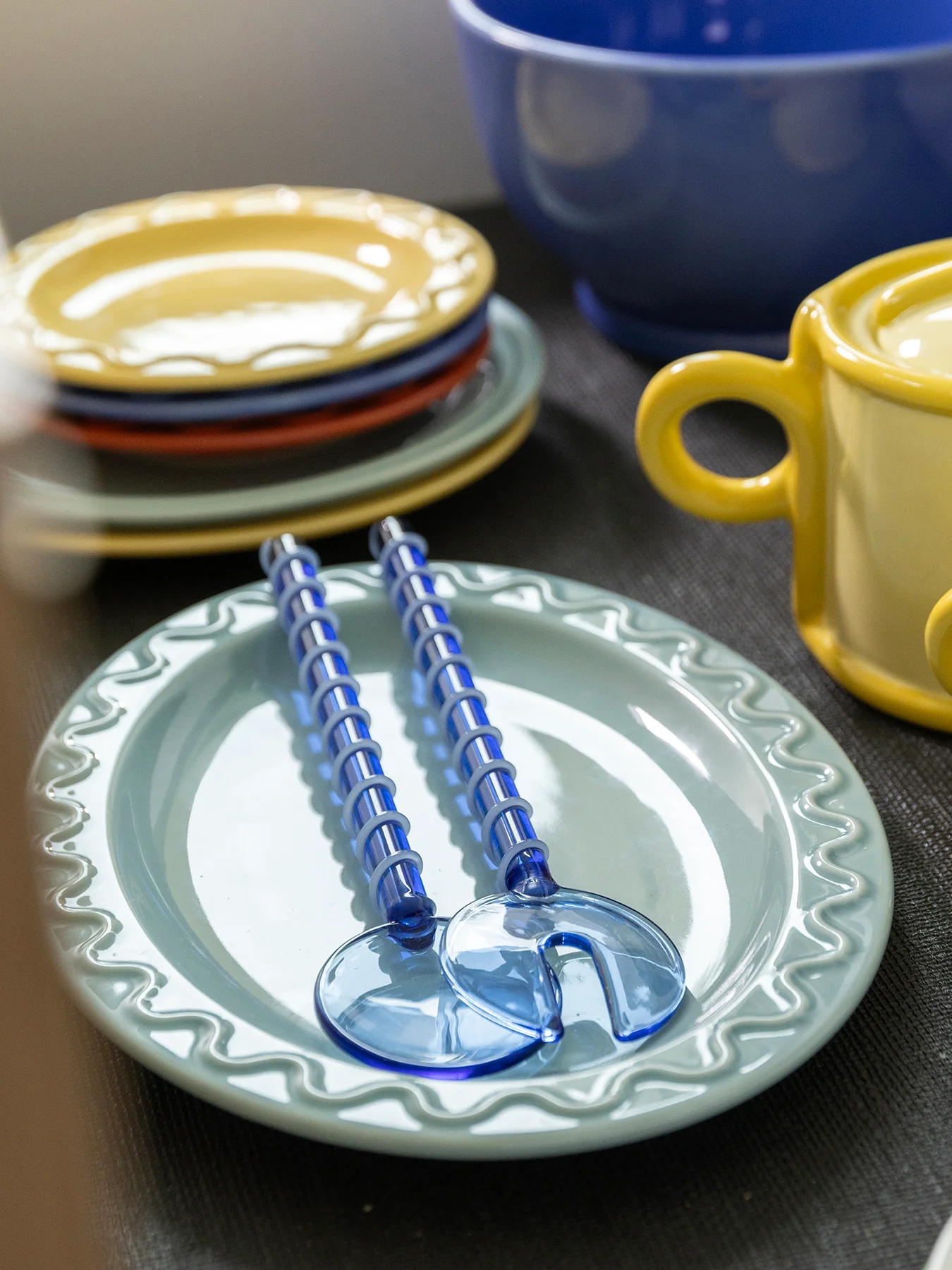 Salad Server Sling Blue - Image 2