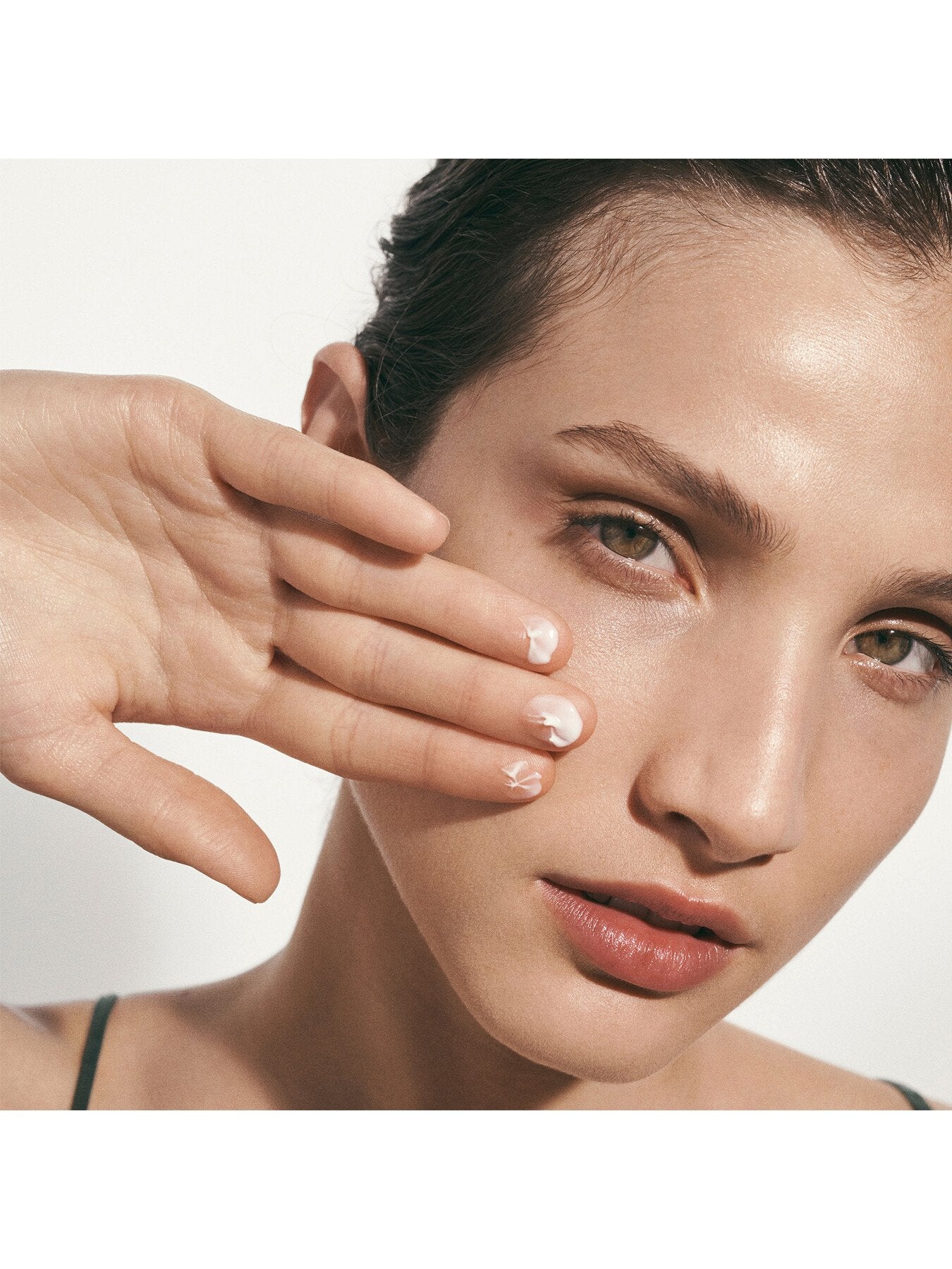 The Moisturizing Soft Cream 30ml - Image 4