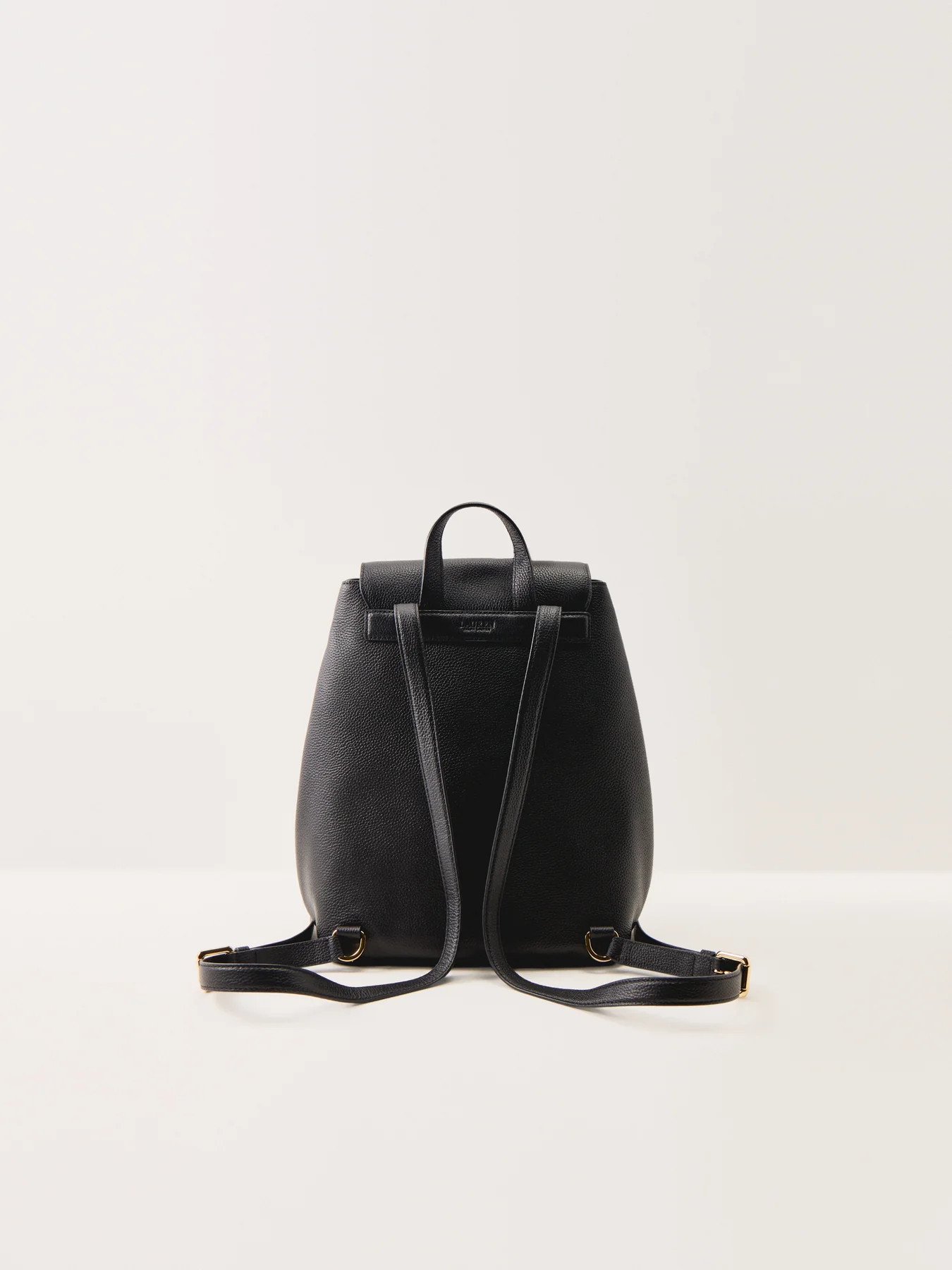 Cameryn Medium Leather Backpack Black - Image 3