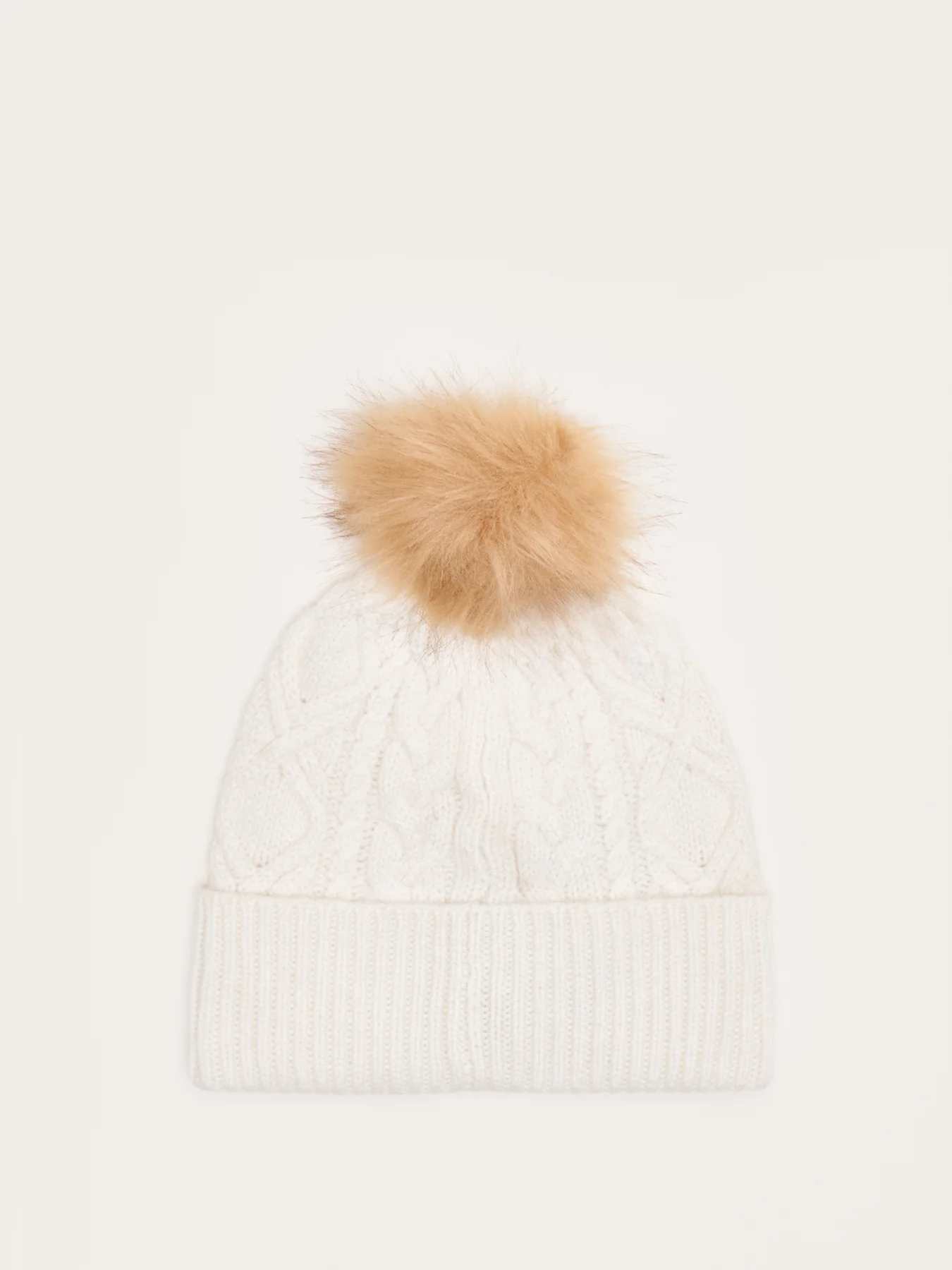 Crest Cable Knit Hat Black - Image 2
