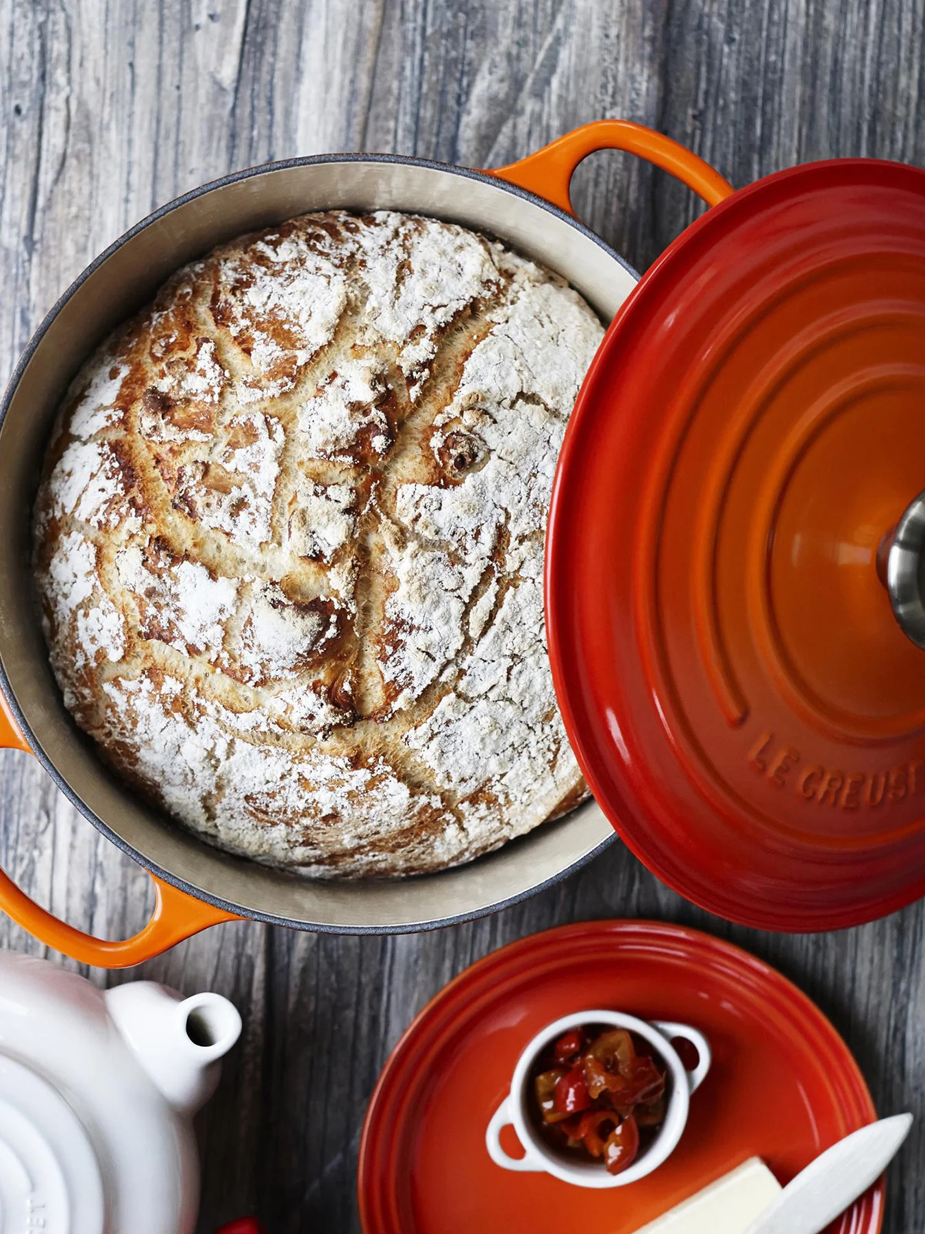 Cast Iron Round Casserole 24cm Volcanic - Image 8