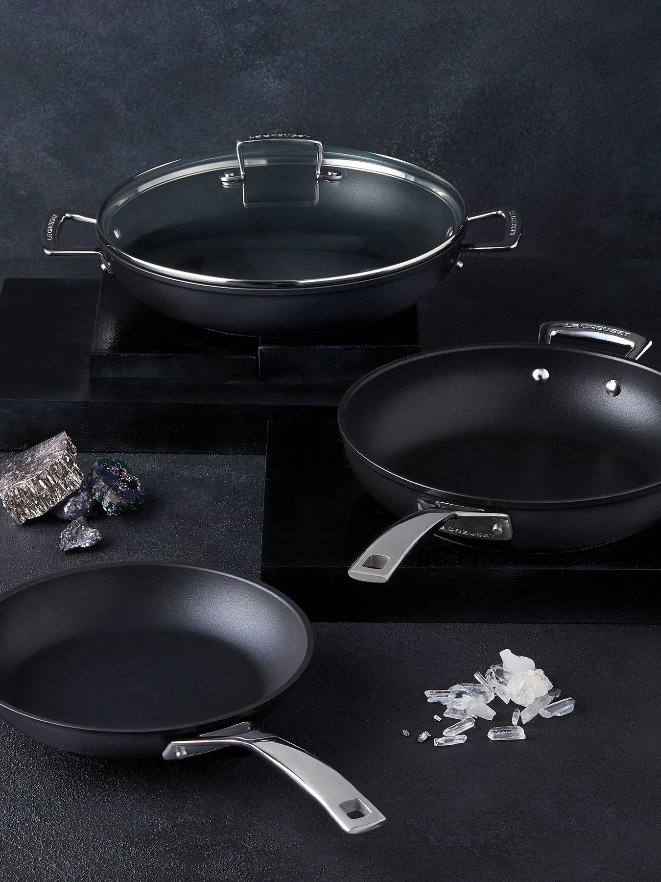Toughened Non-Stick Shallow Casserole 30cm - Image 6