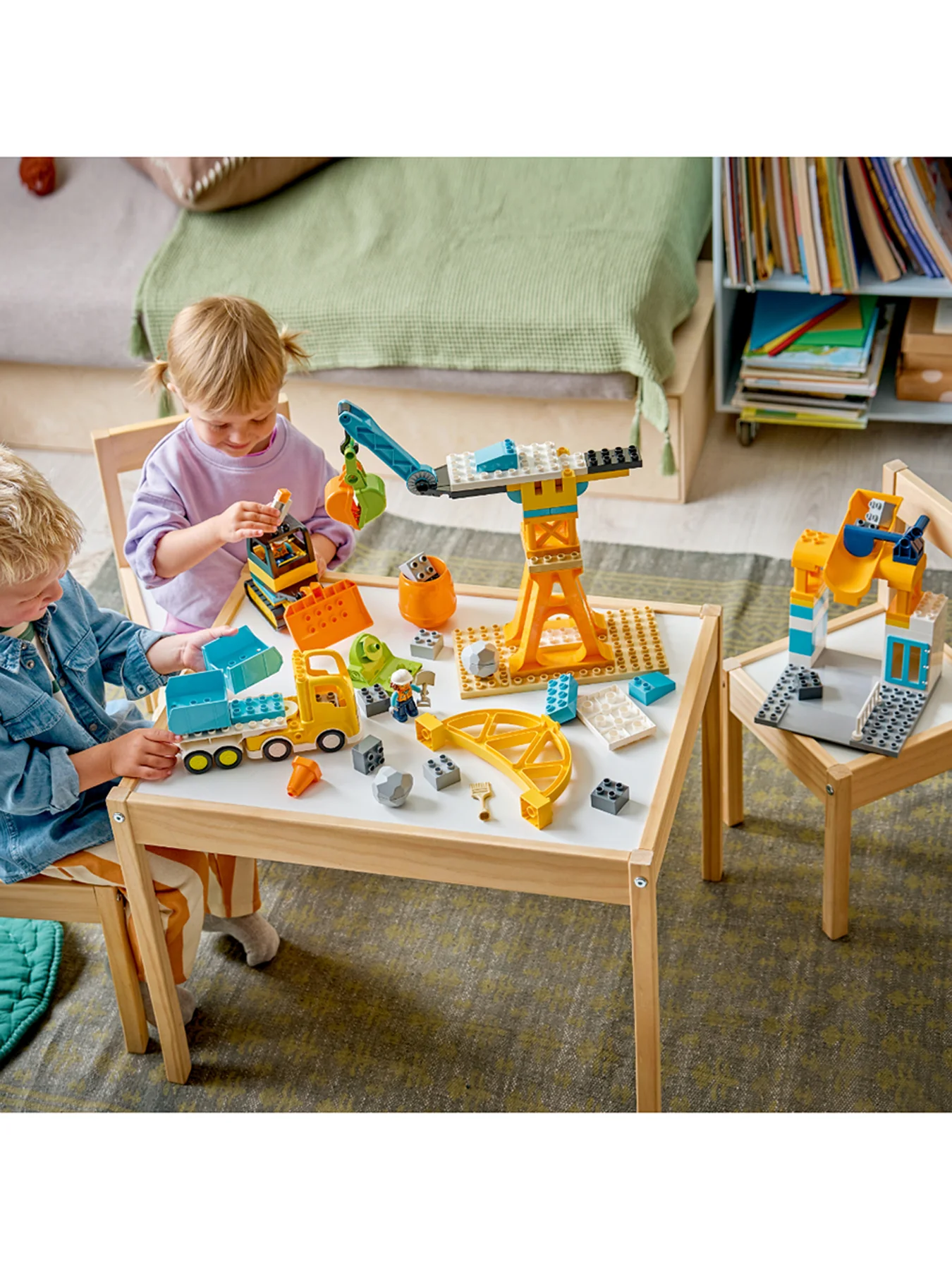 Creator 3-in-1 Construction Site and Vehicles Set 10476 - Image 3