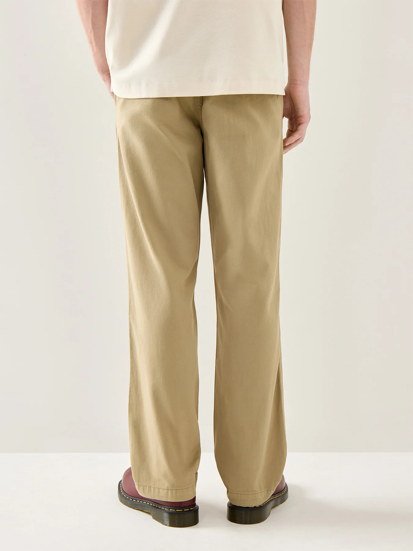 Chino Authentic Relaxed Fit Tan - Image 5