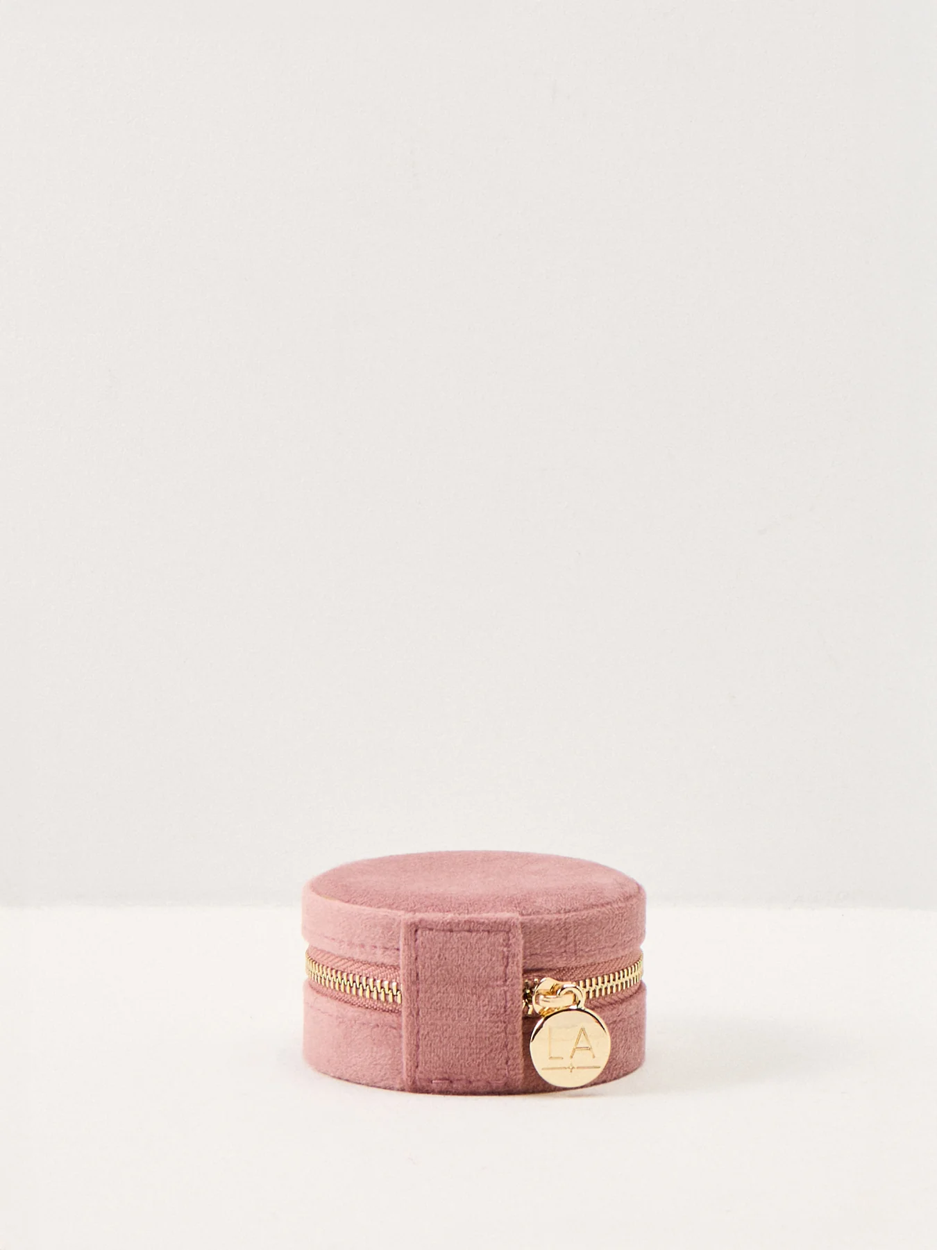 Rose Pink Velvet Round Travel Jewellery Case - Image 2