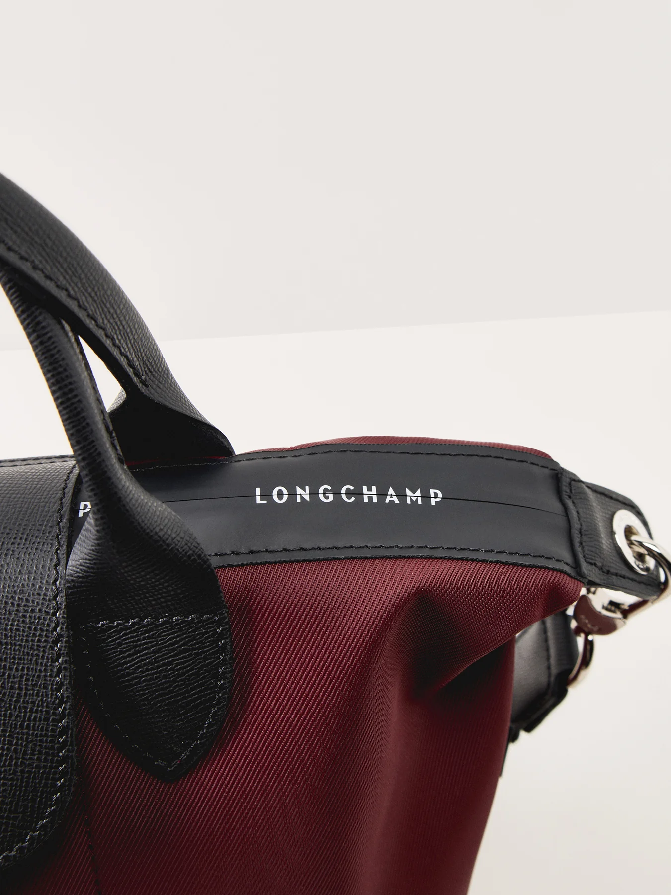 Le Pliage Energy Small Handbag Burgundy - Image 5