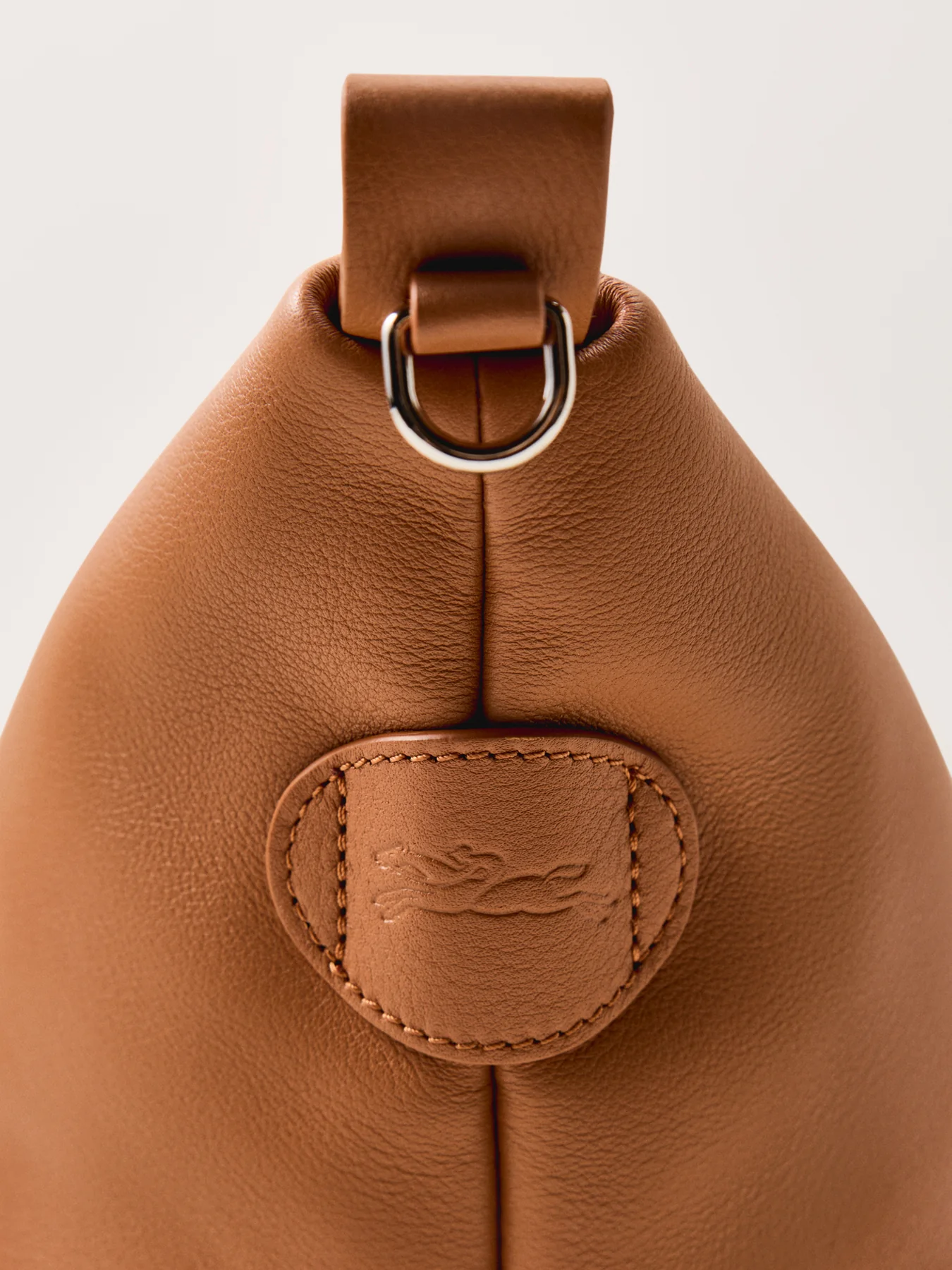 Le Slouchy Small Leather Crossbody Bag Cashew - Image 4
