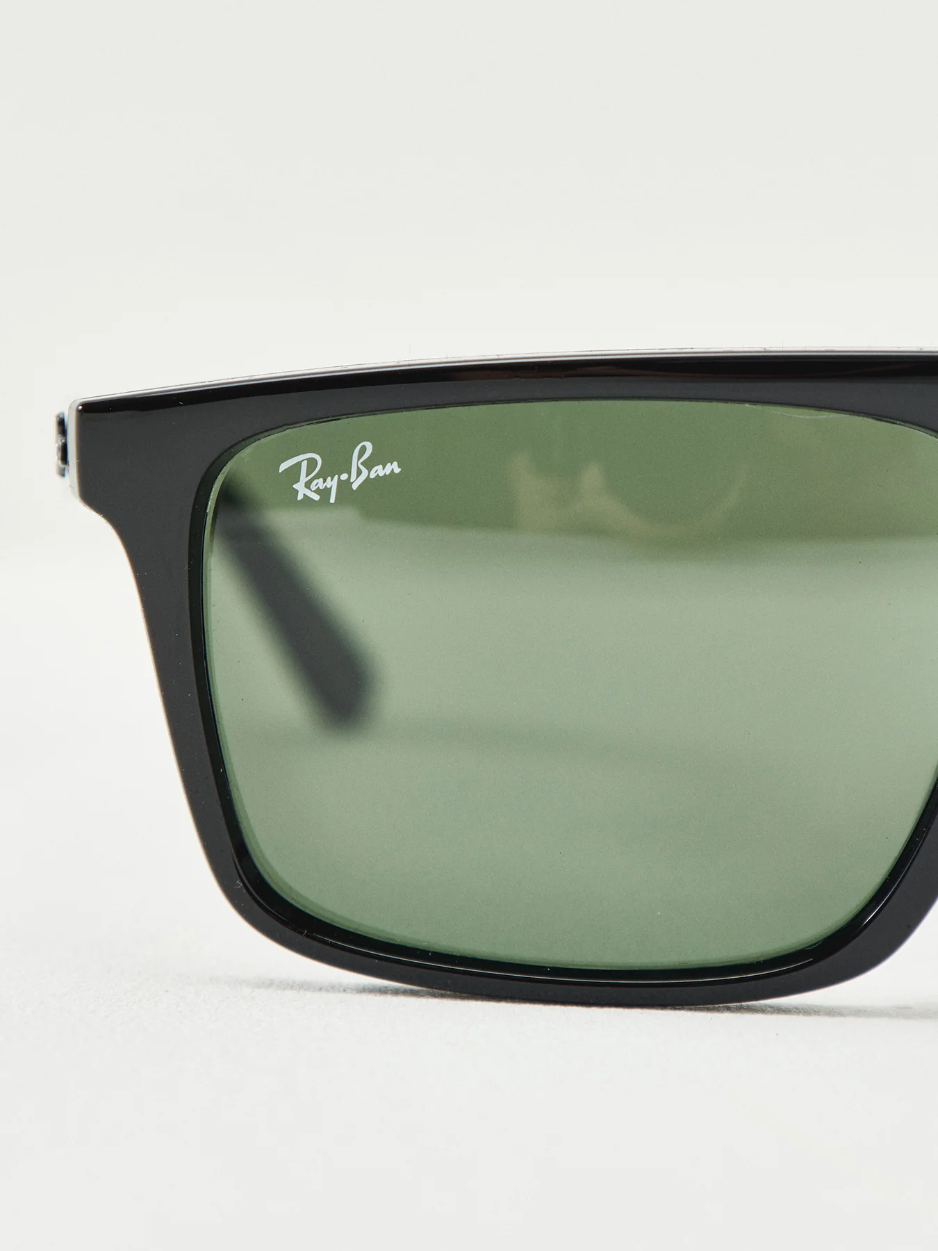 Square Tinted Sunglasses Black - Image 3