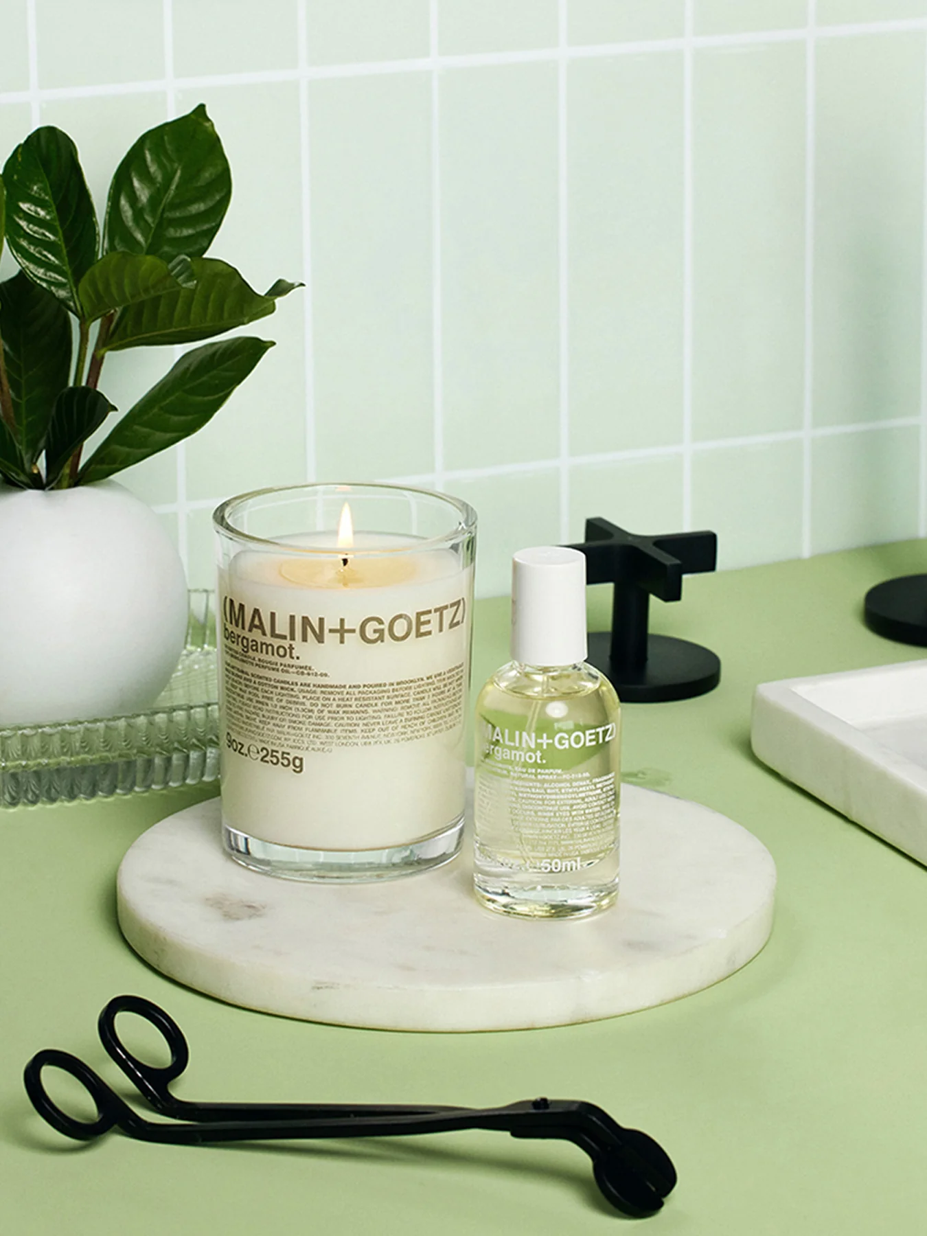 Bergamot Candle 255g - Image 3