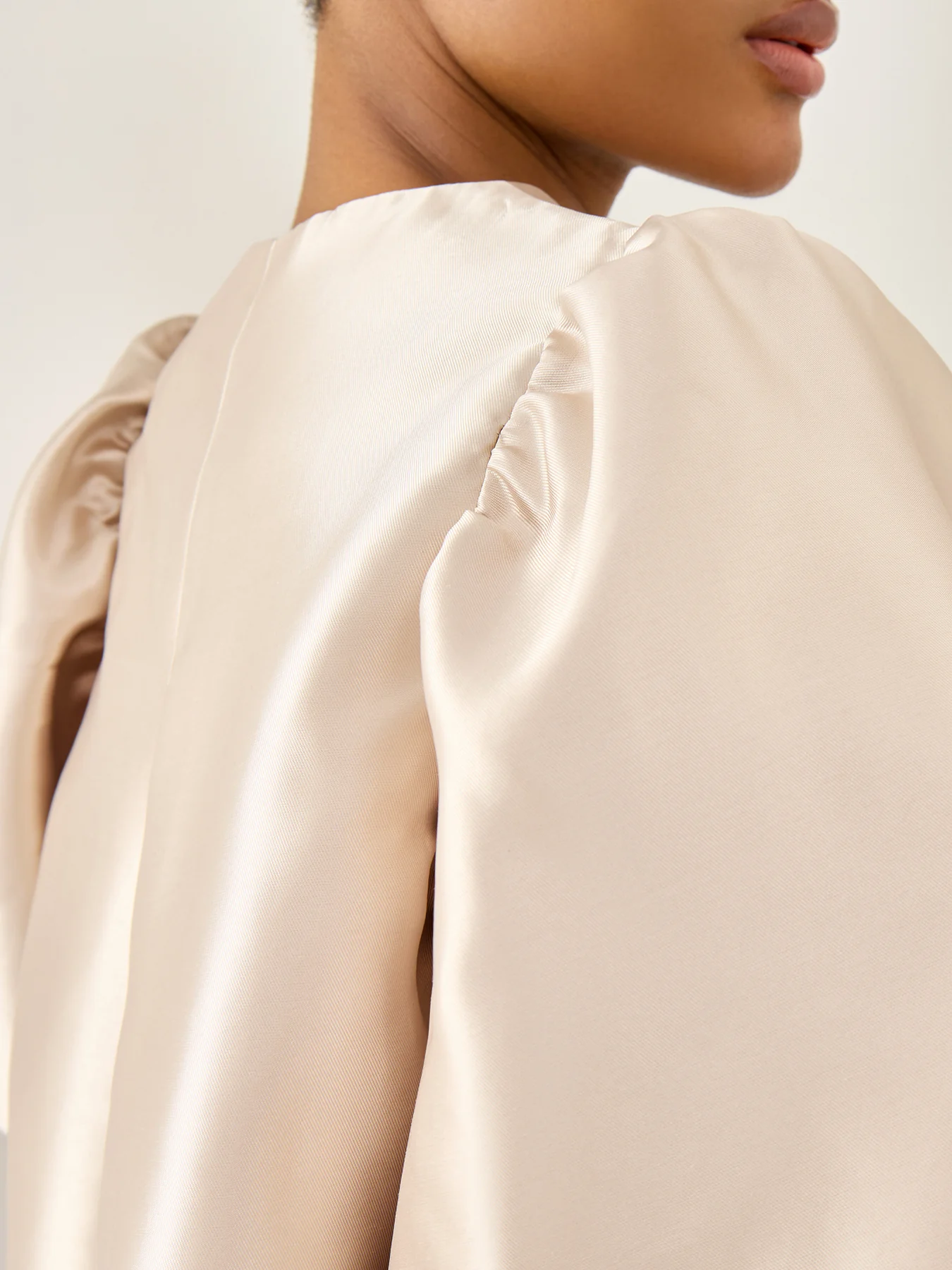 Cleo Pouf Sleeve Blouse - Image 3