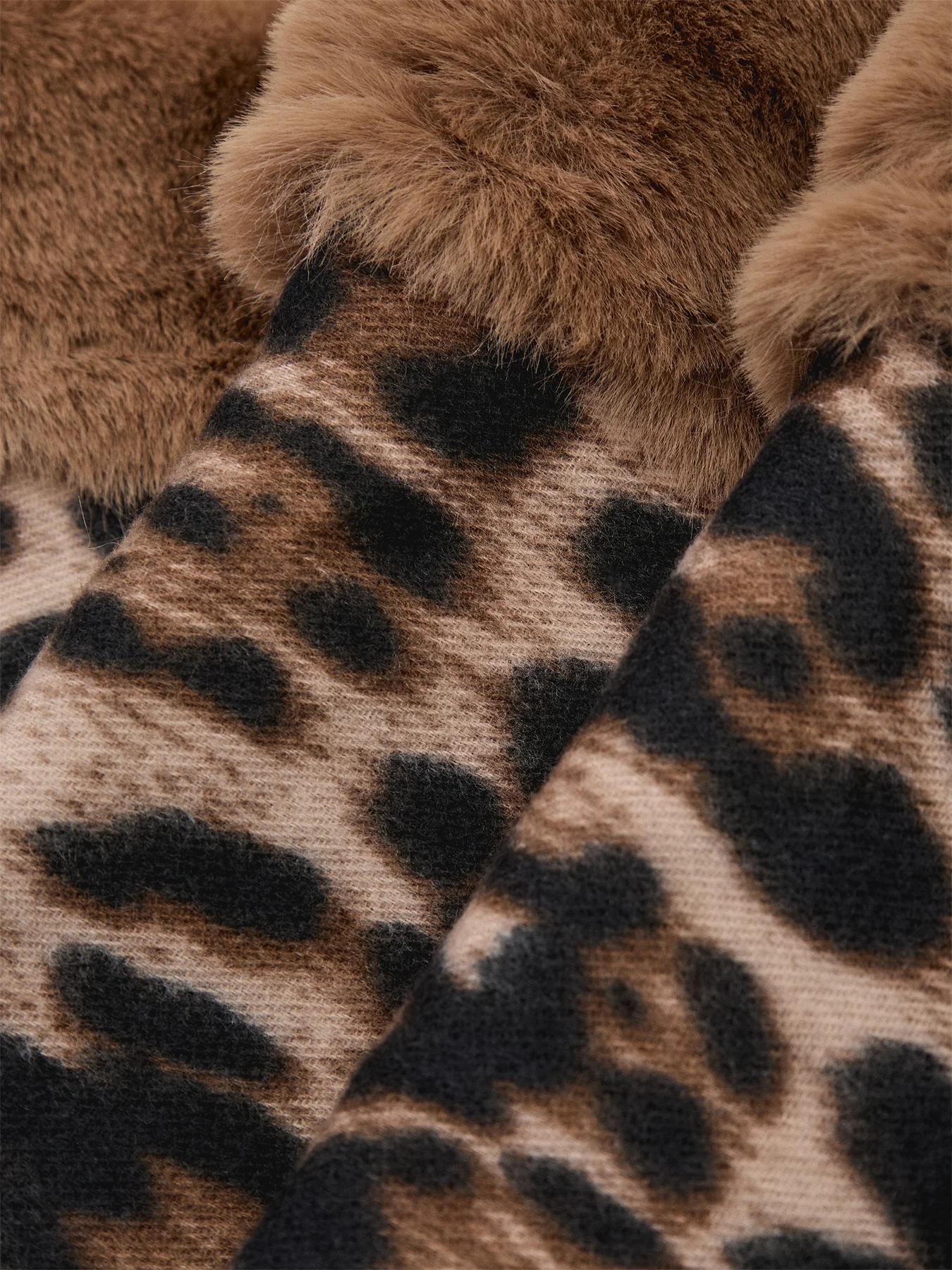 Leo Scarf With Faux Fur Trim Taupe - Image 3
