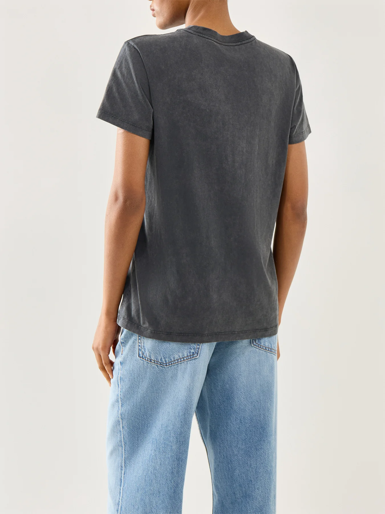 Zoeline-Ga T-Shirt Black - Image 5