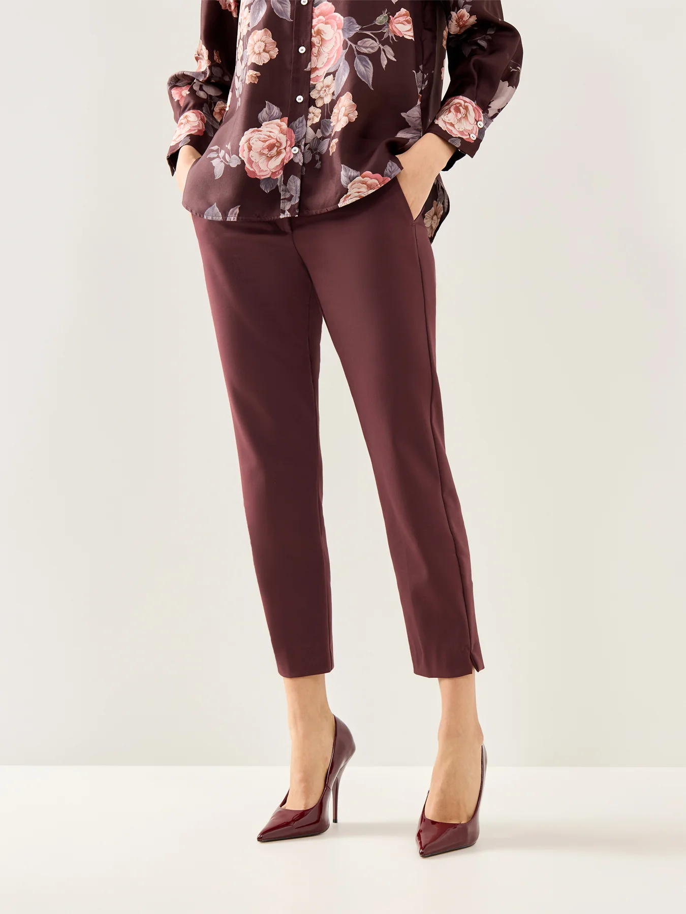 Tailored High Waist Wide Leg Trousers Bordeaux - Image 4
