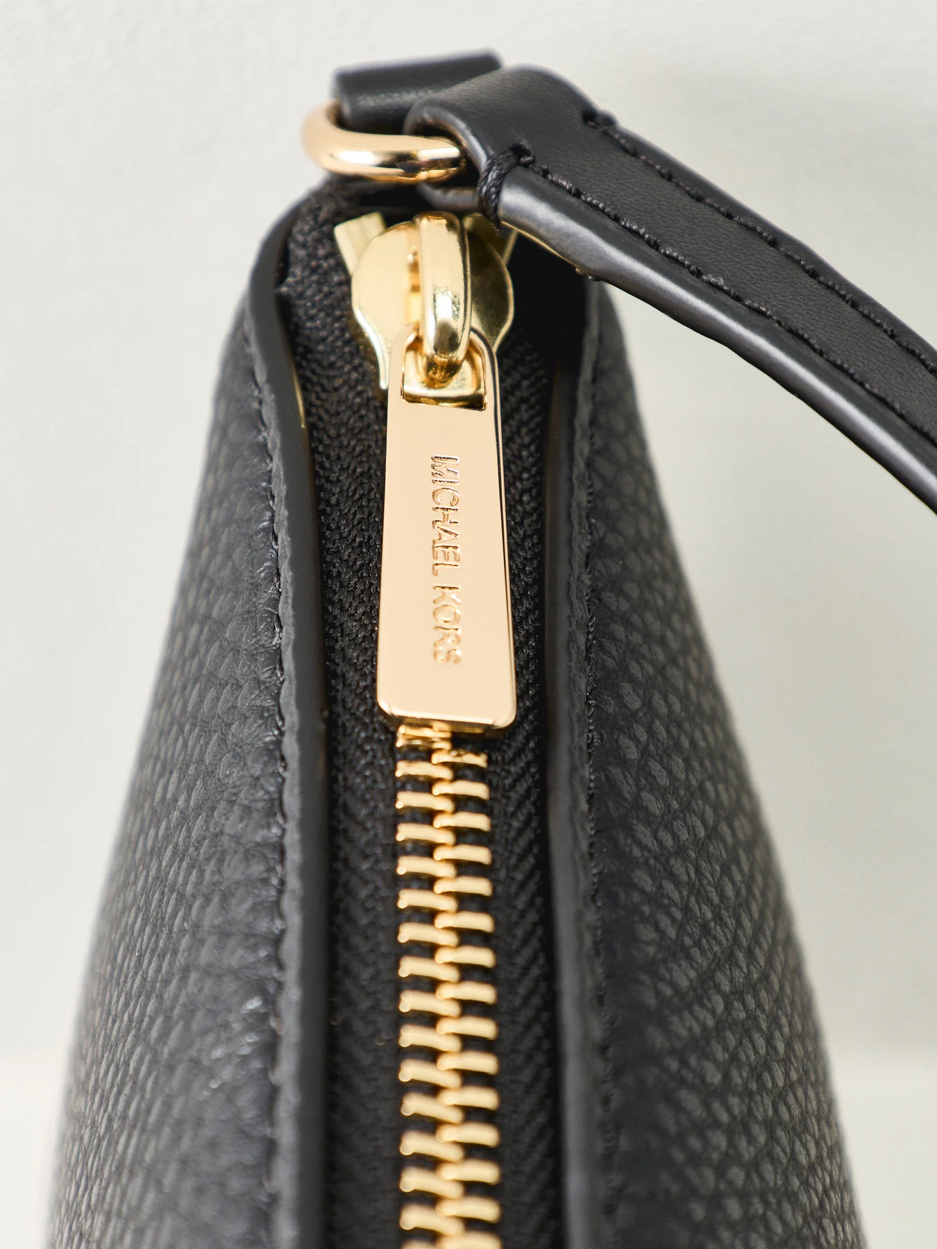 Murphy Small Zip Crossbody Bag Black - Image 5