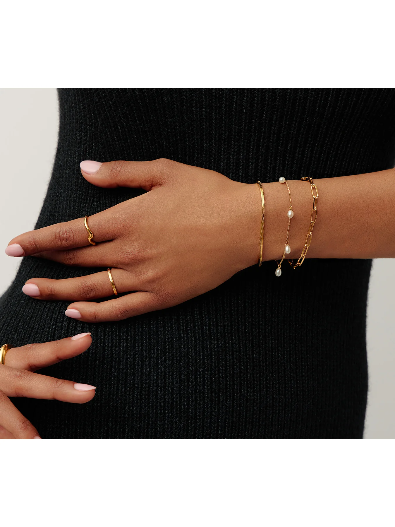 Pearl Baroque Chain Bracelet Gold - Image 2