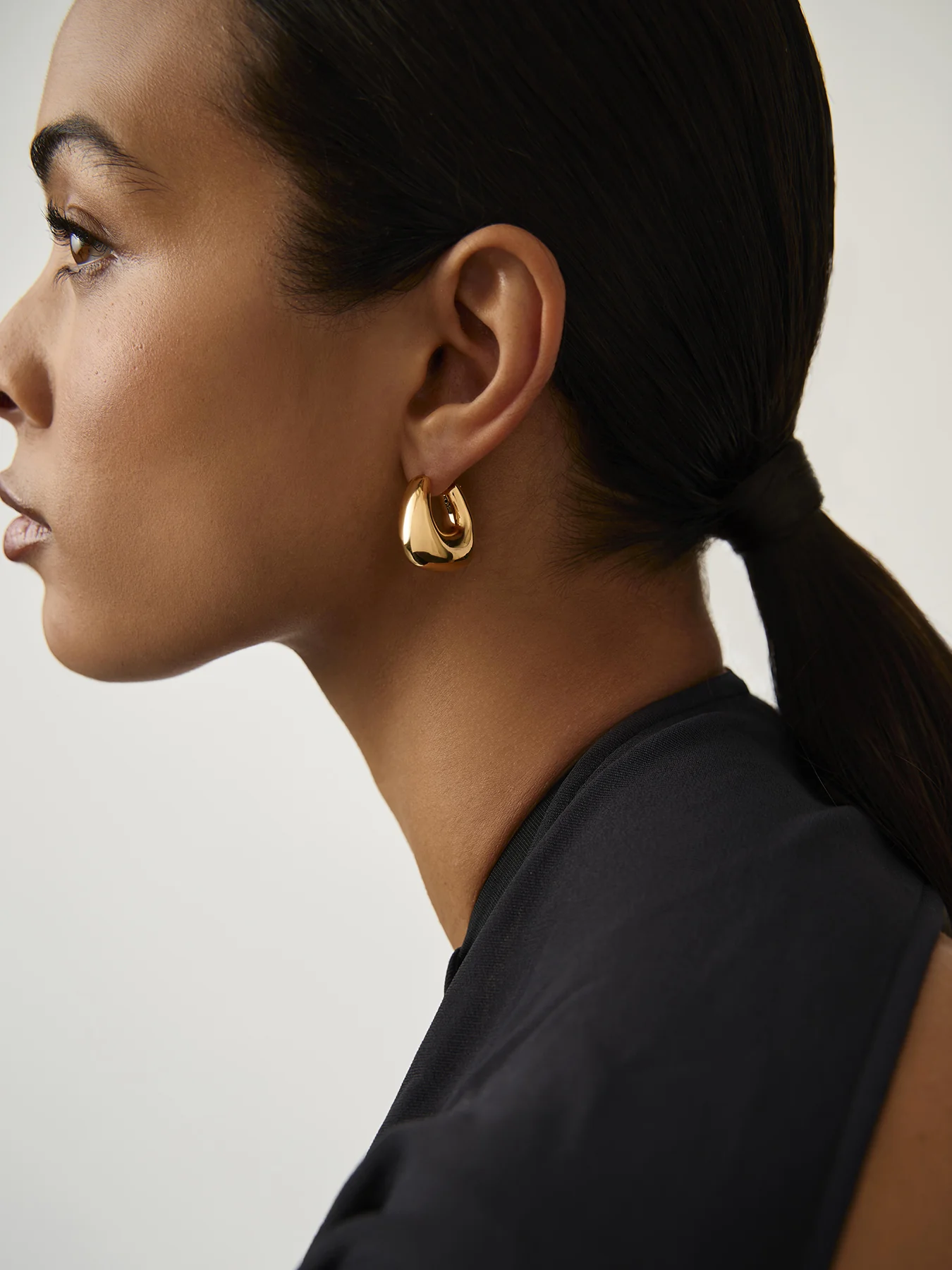 Sculptural Chubby Small Hoop Earrings Gold - Image 2