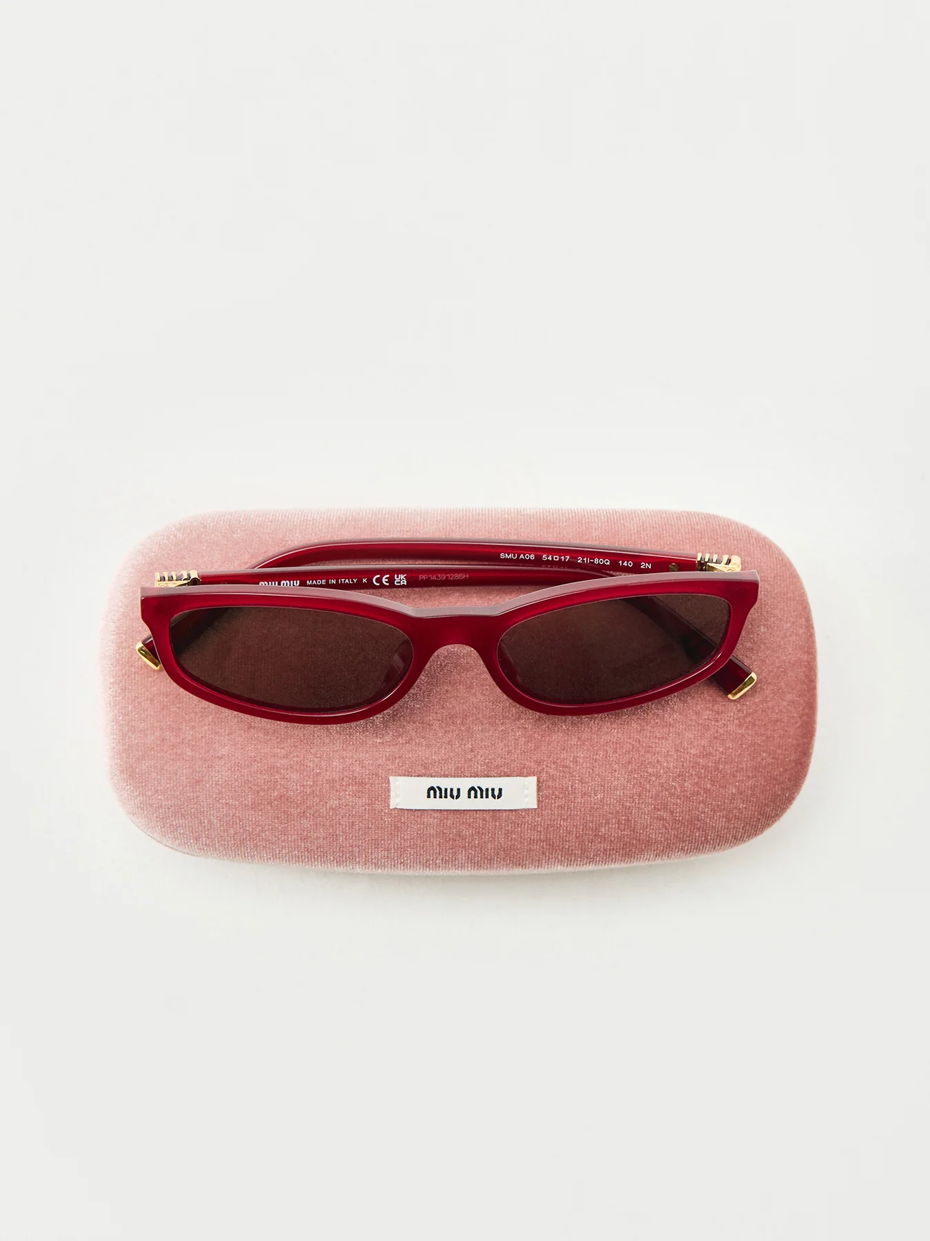 Narrow Sunglasses Burgundy - Image 3