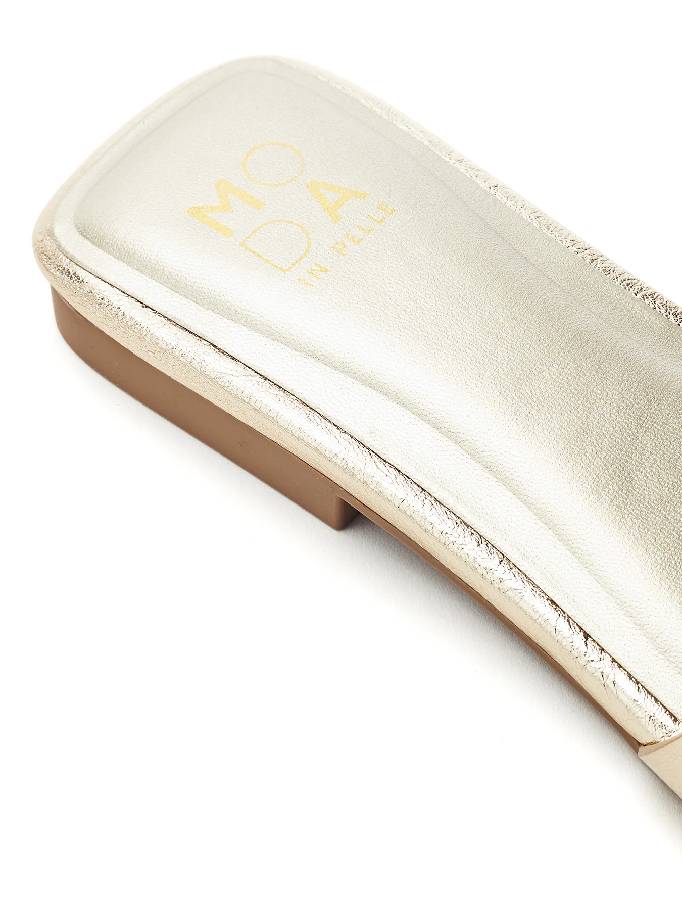 Leera Flat Sandals Gold - Image 2