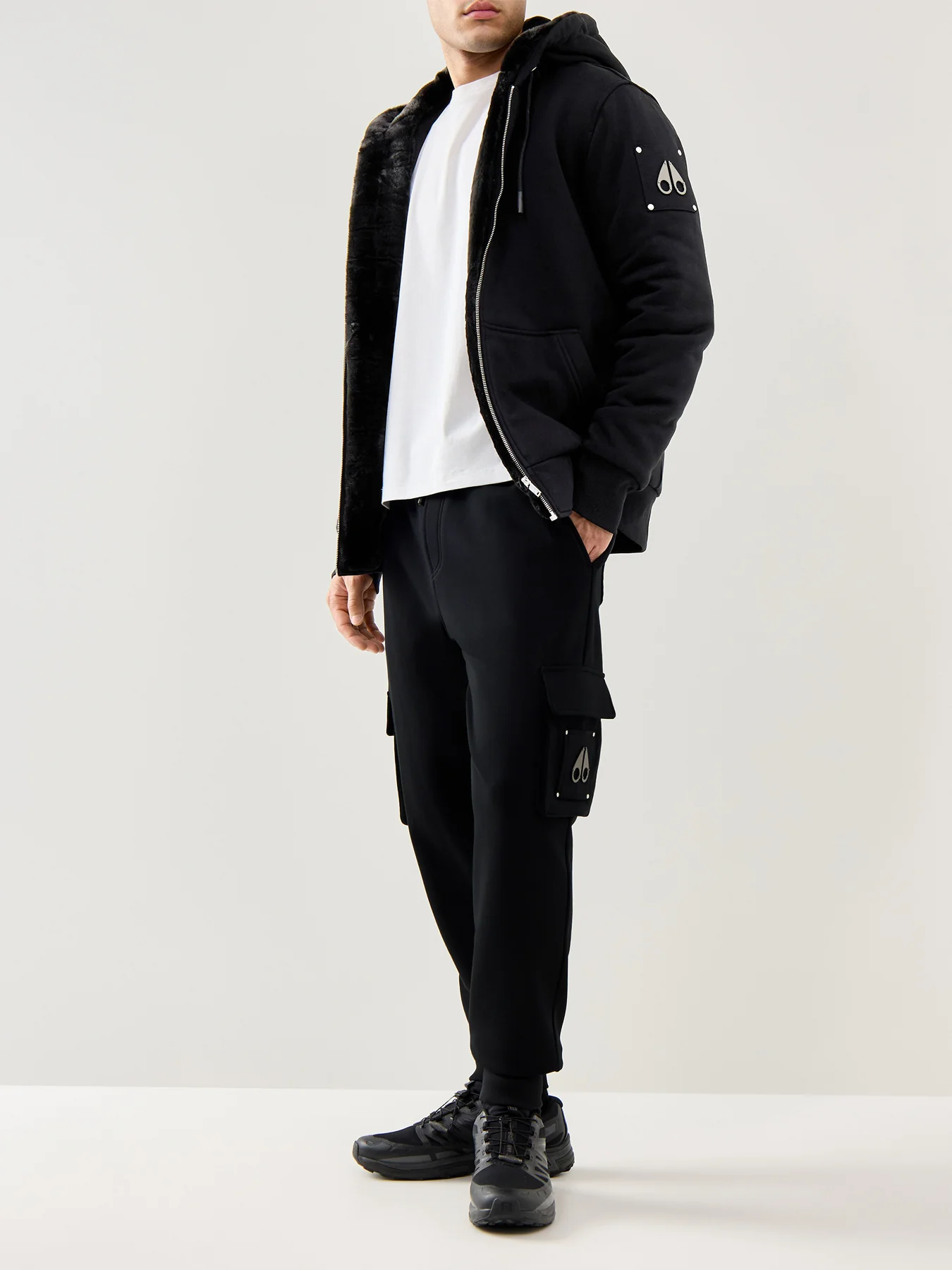 Classic Bunny Hoodie Black - Image 2