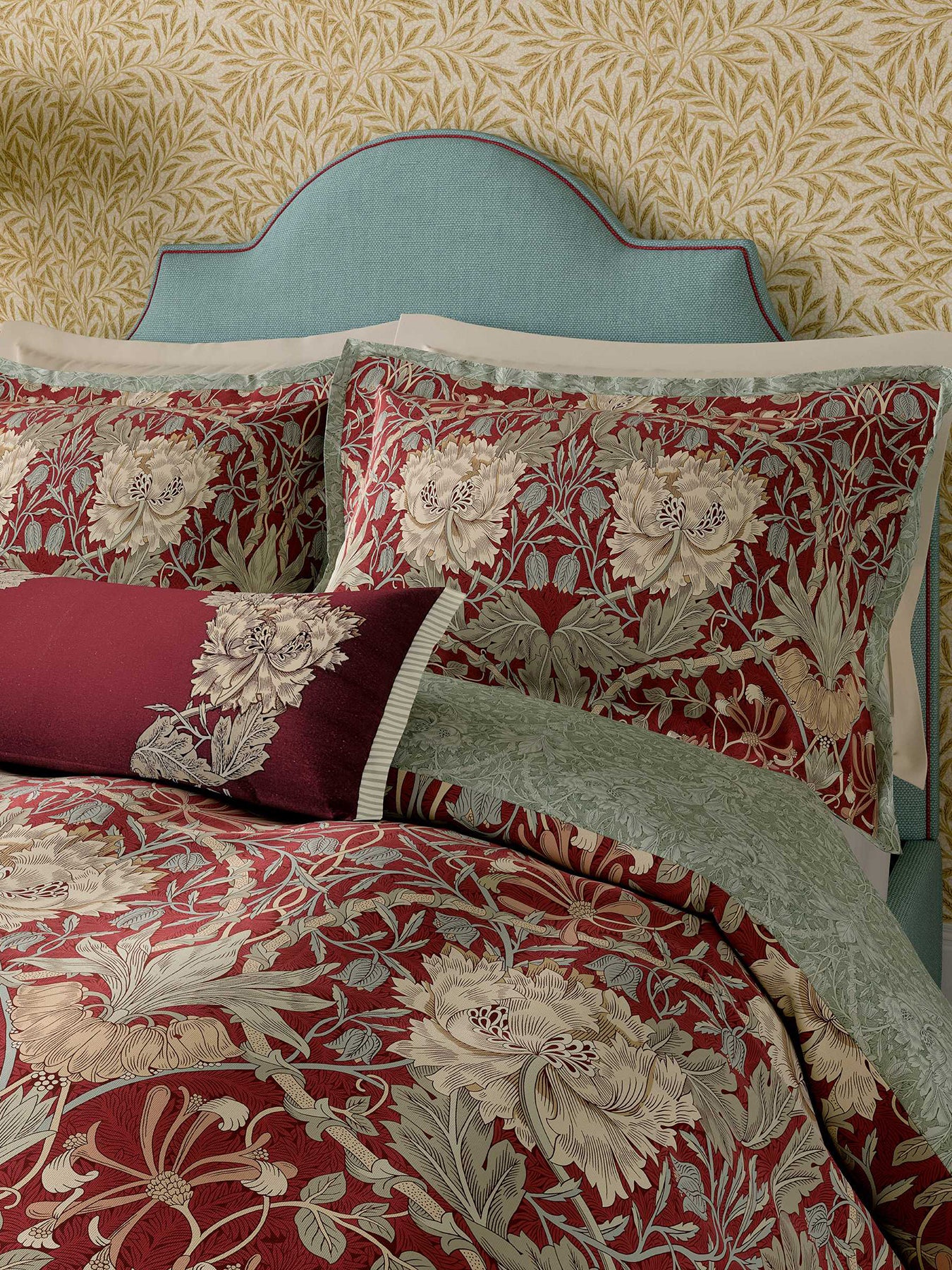 Garden of Love V&A Duvet Cover Collection - Image 3