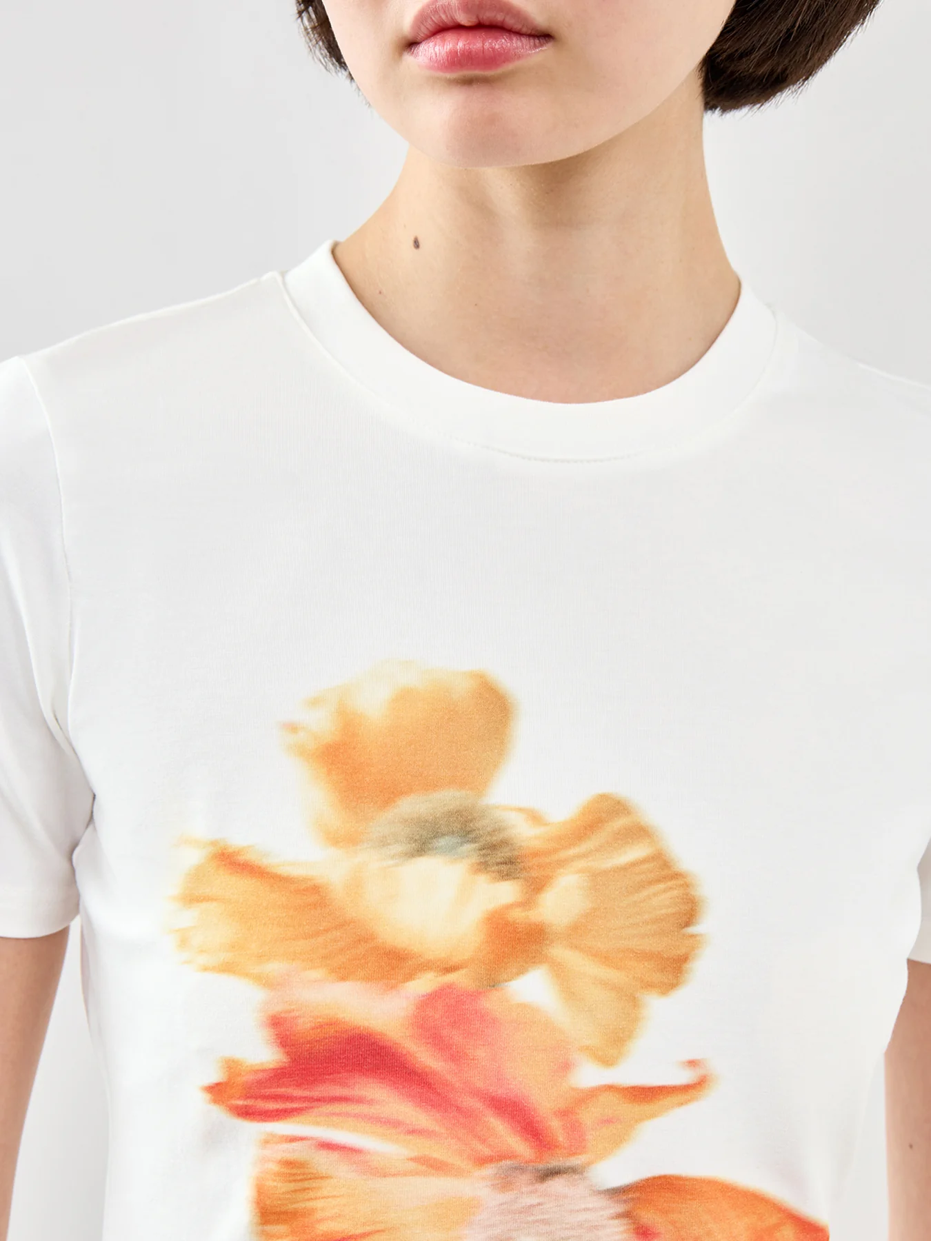 Blurred Floral Slim T-Shirt - Image 3