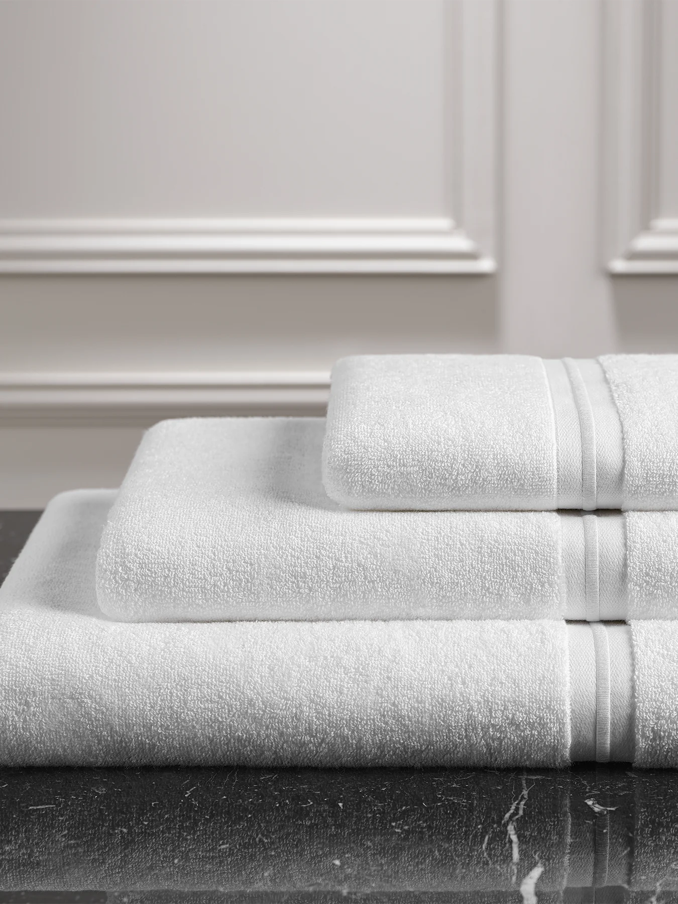 Claygate Hand Towel White - Image 2
