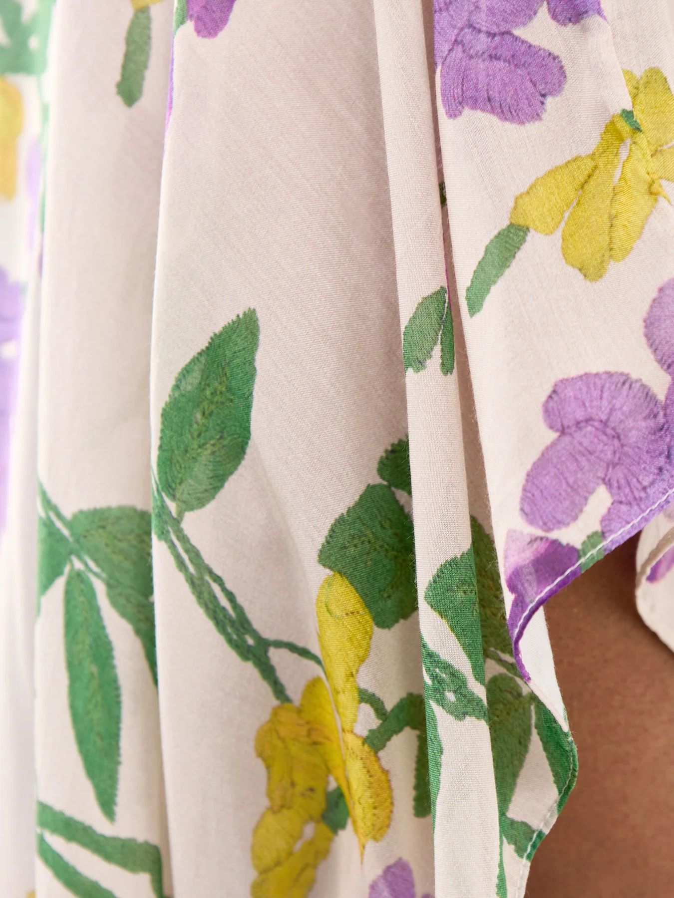Oversized Throwover Lilac - Image 3