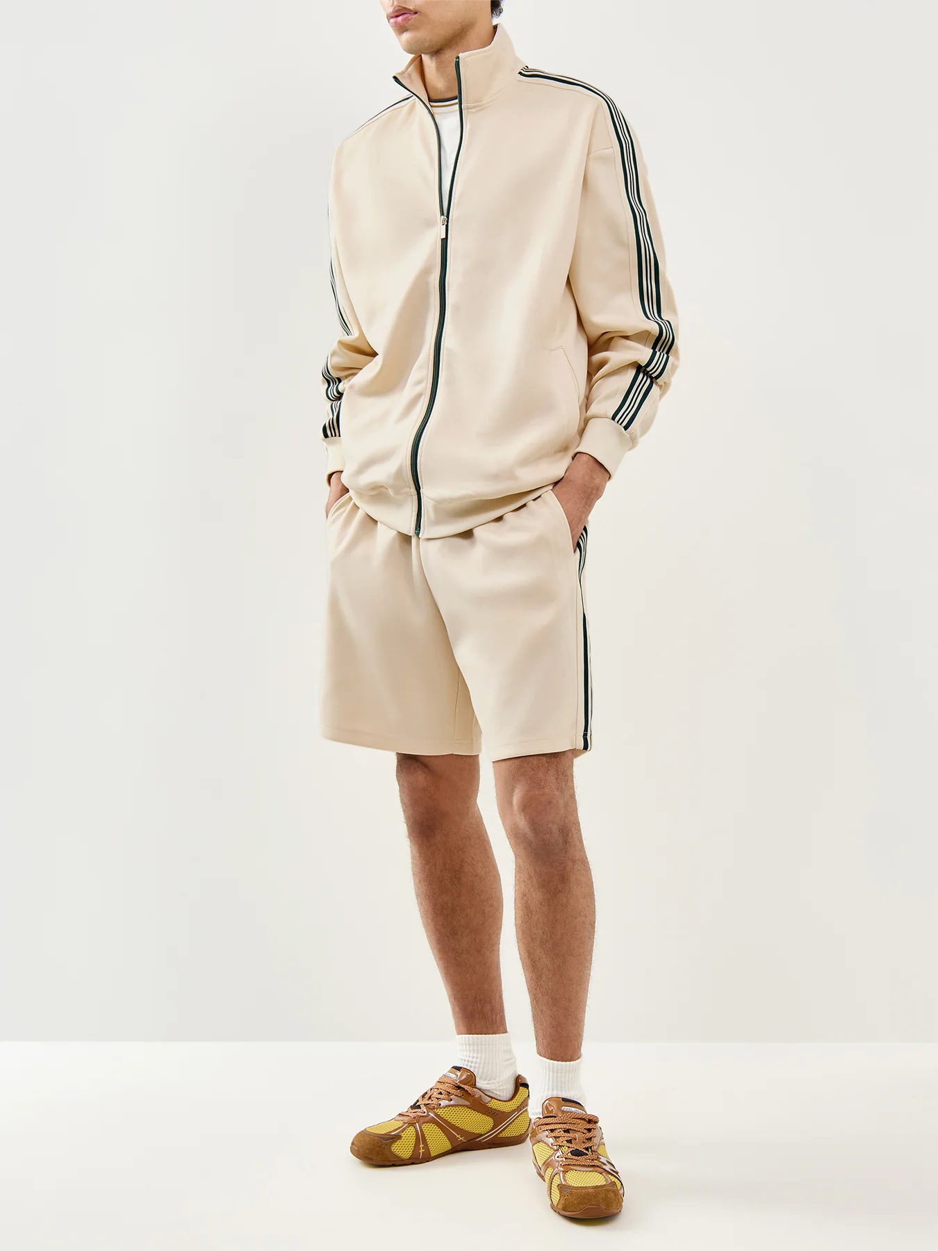 Relaxed Track Sweatshorts Cream - Image 2