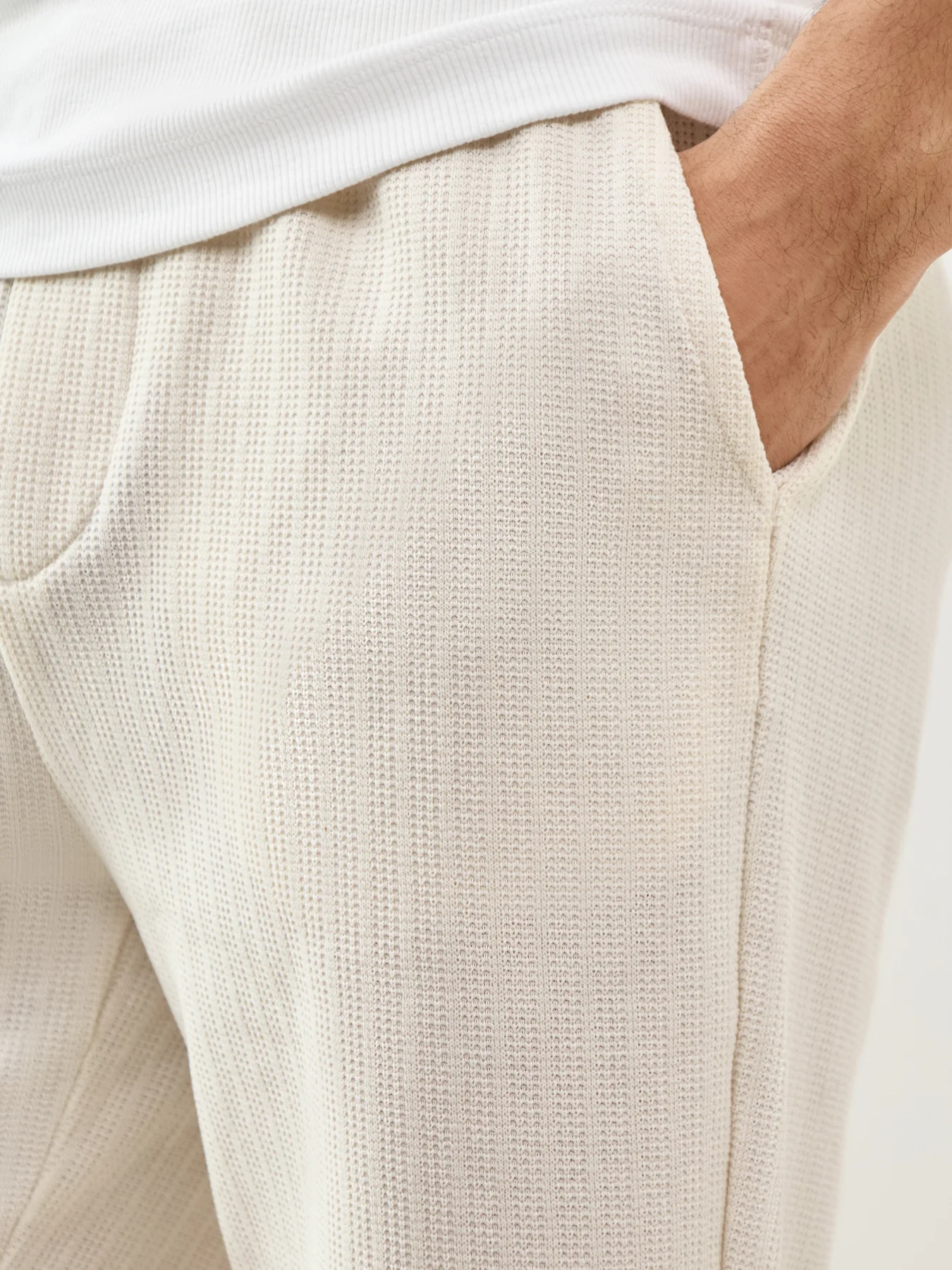 Trey Formal Shorts Cream - Image 3