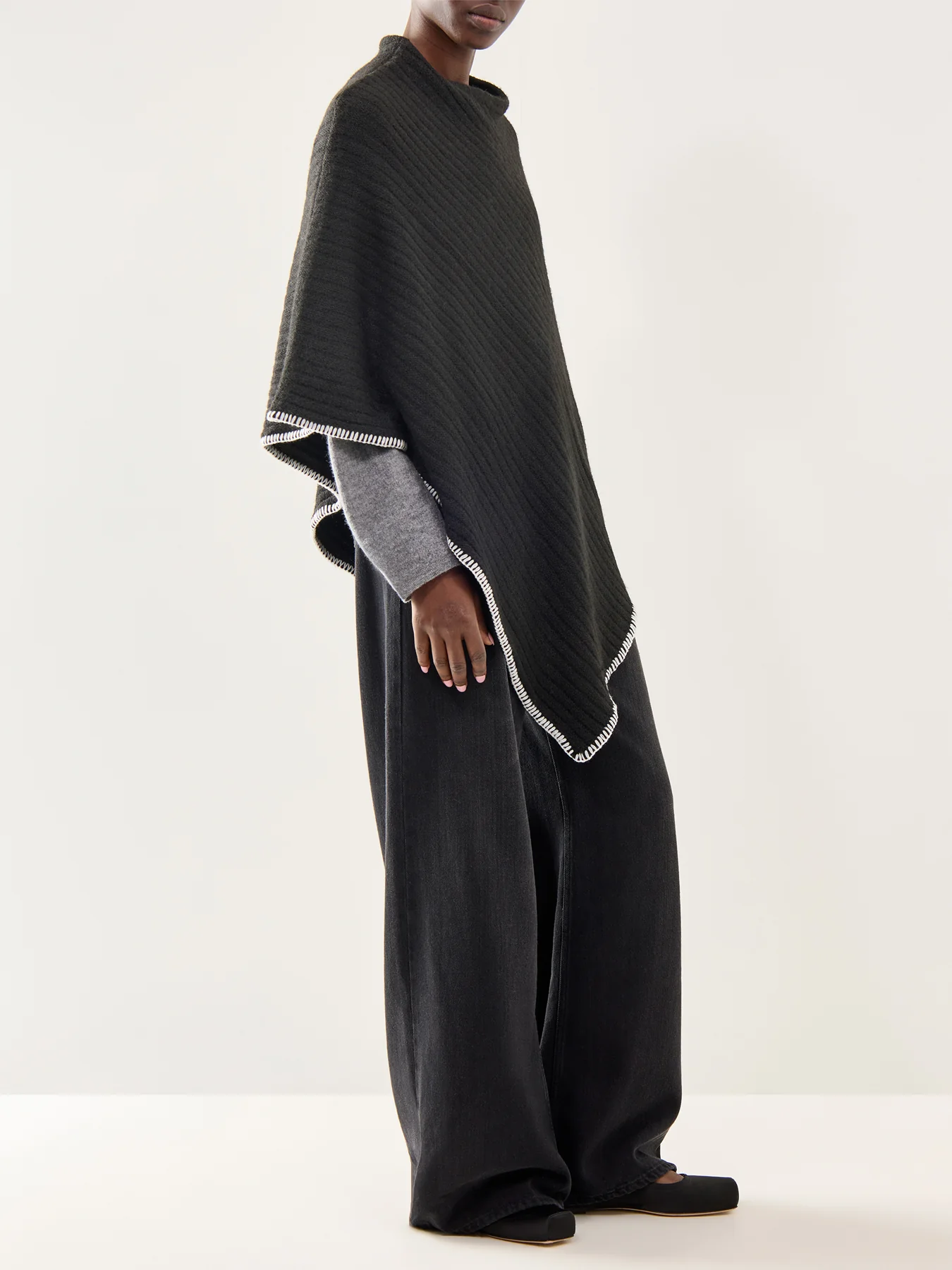Jara Wool Blend Poncho Black - Image 4