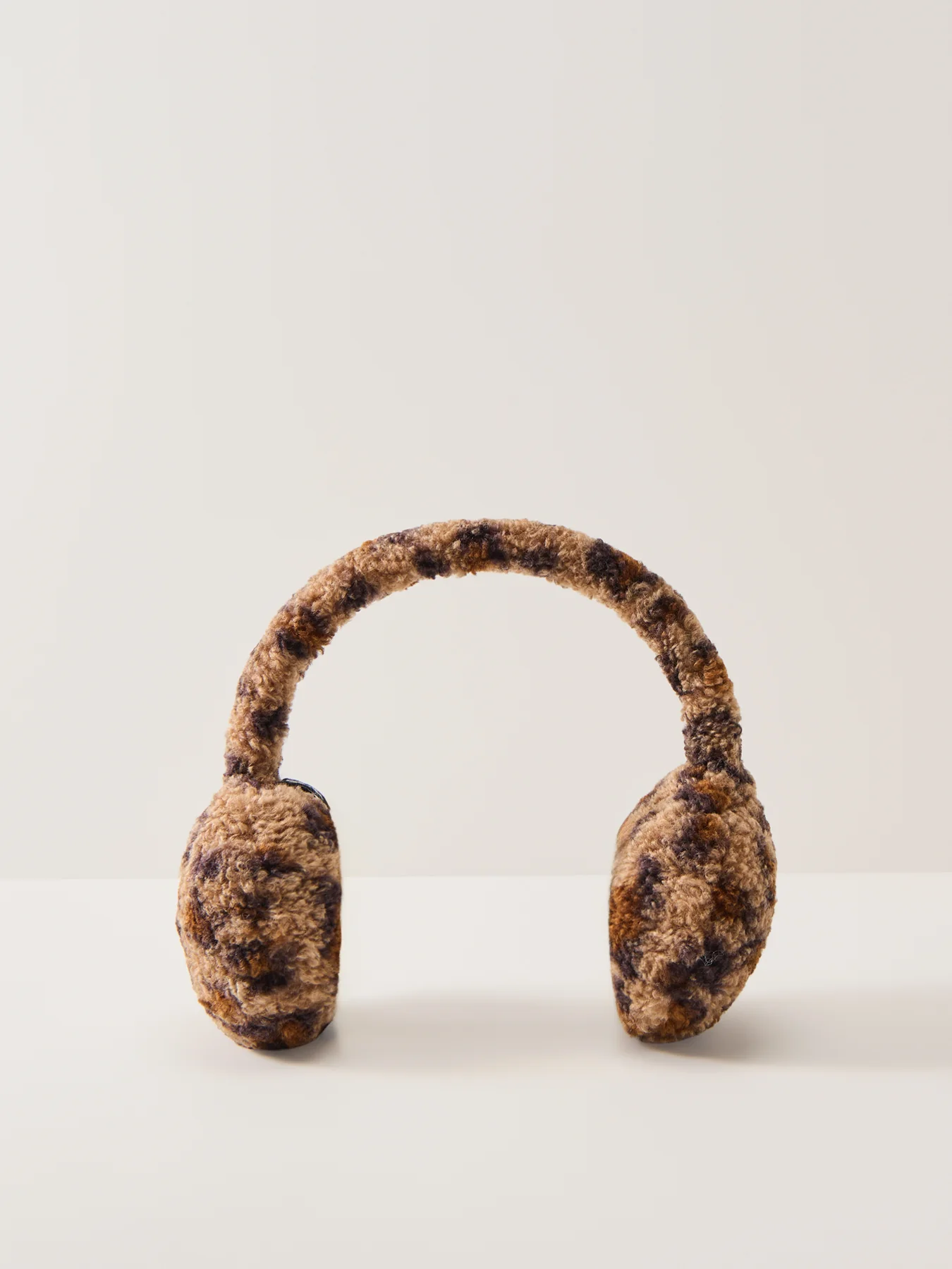 Netty Leopard Borg Earmuffs Brown - Image 3