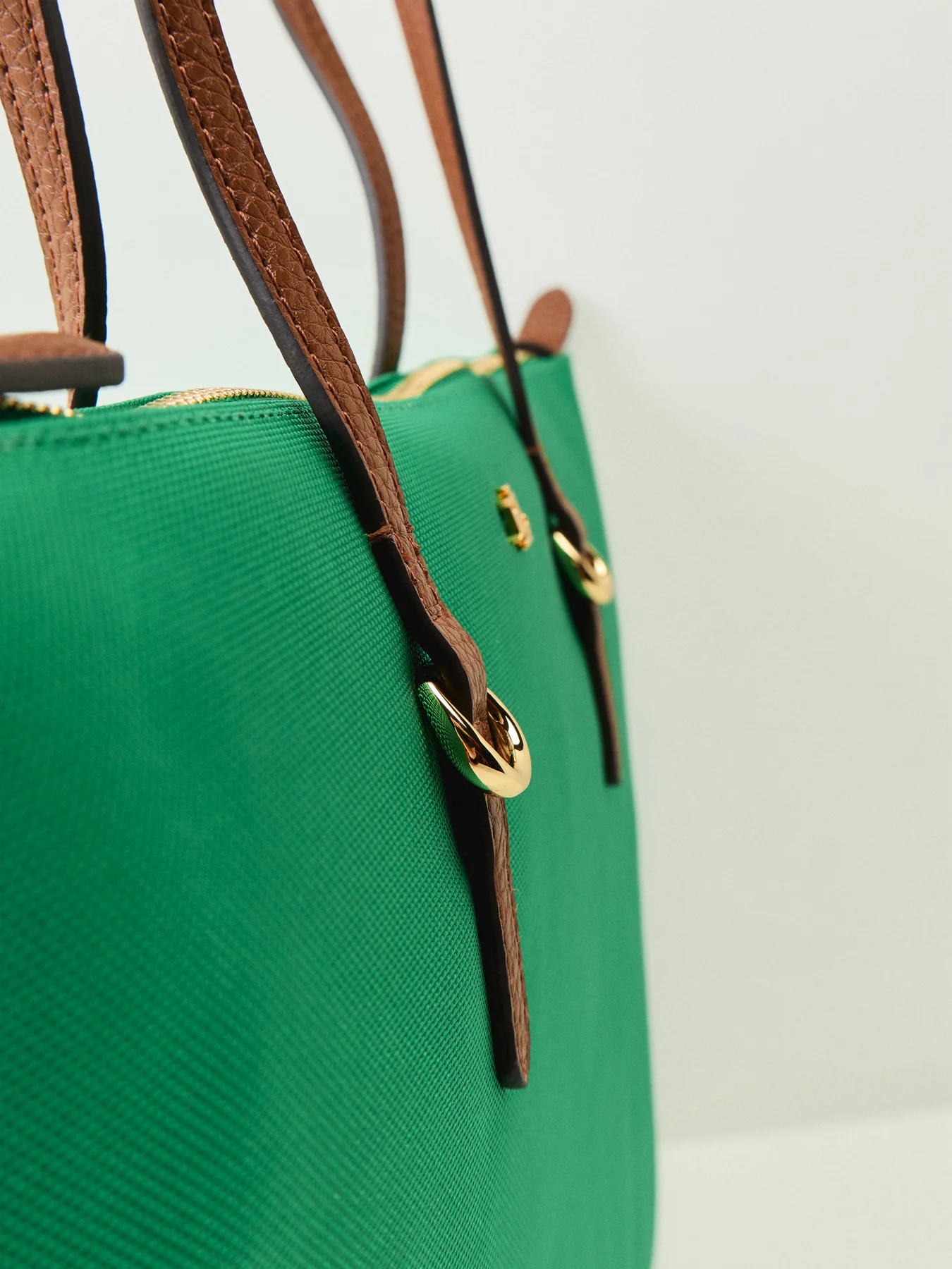 Keaton 26 Medium Tote Green - Image 5