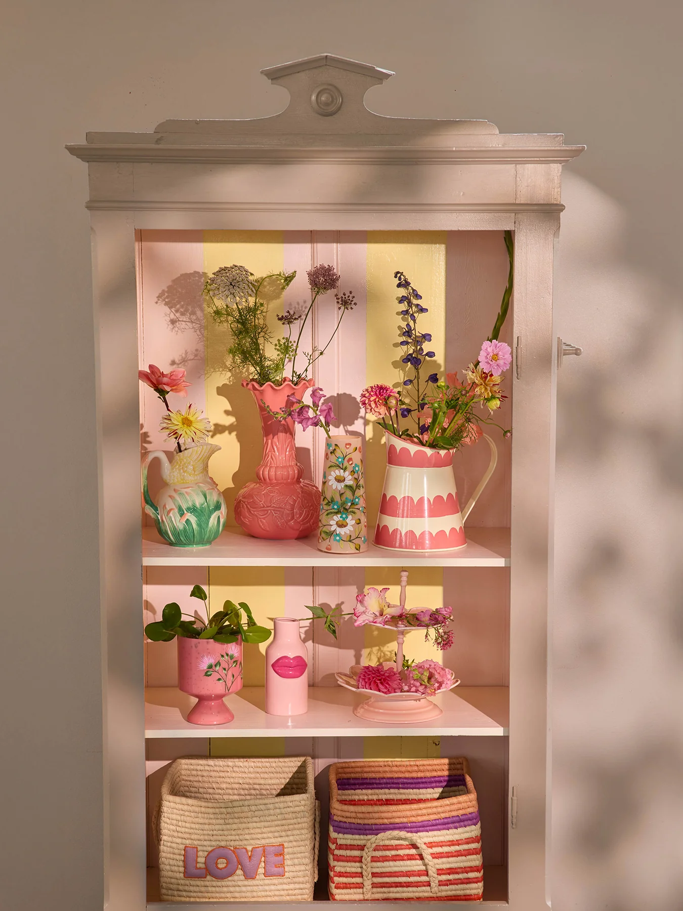 Large Ceramic Vase with Lips Pink - Image 3