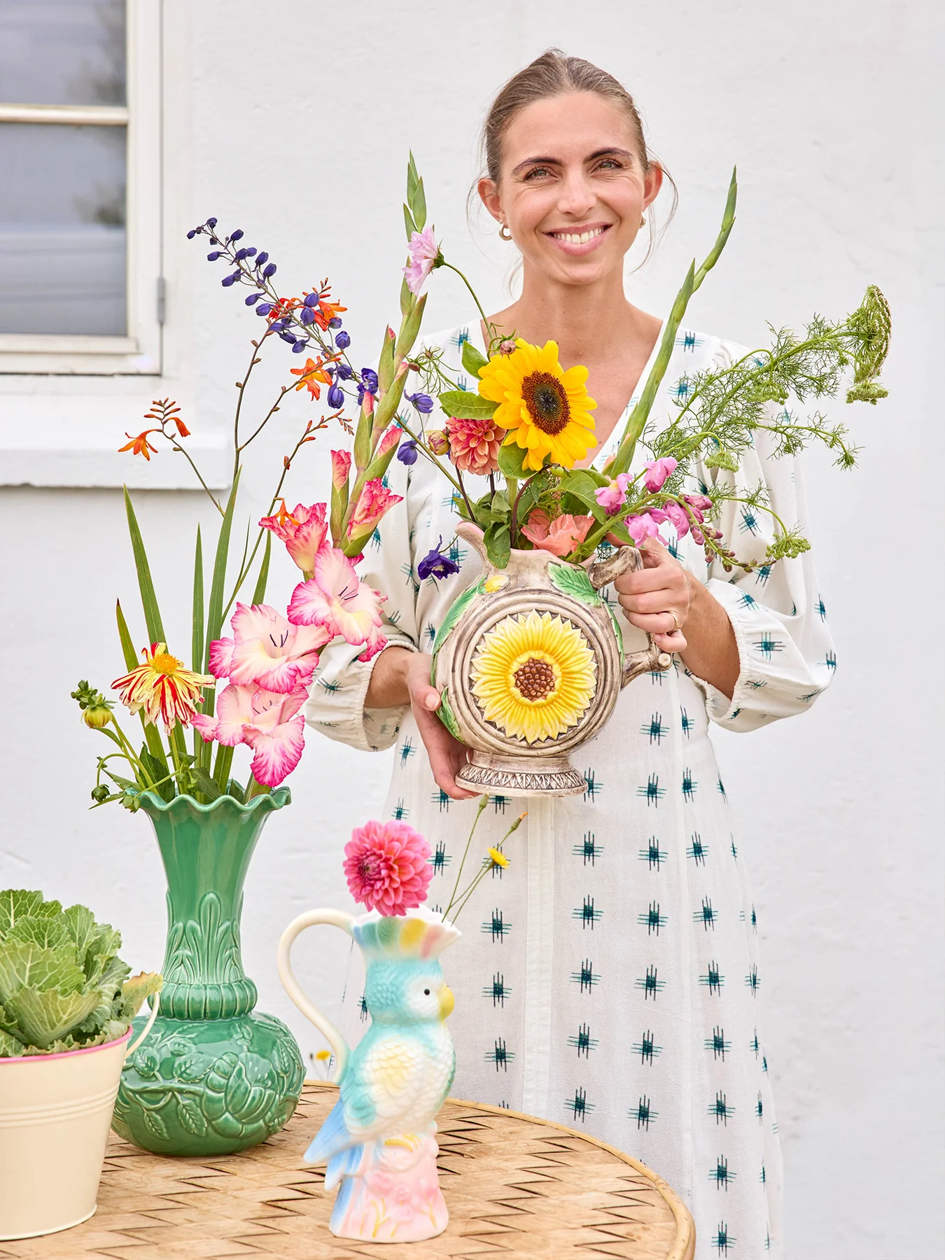 Ceramic Vase with Sunflower - Image 2