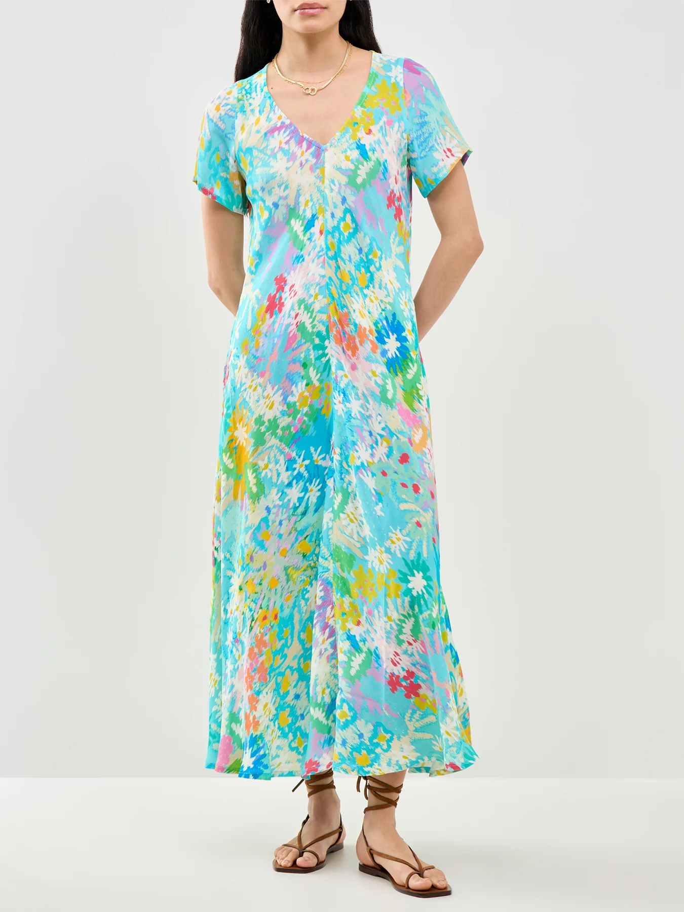 Dreamy Floral Oasis Floral Print Maxi Dress Blue - Image 2