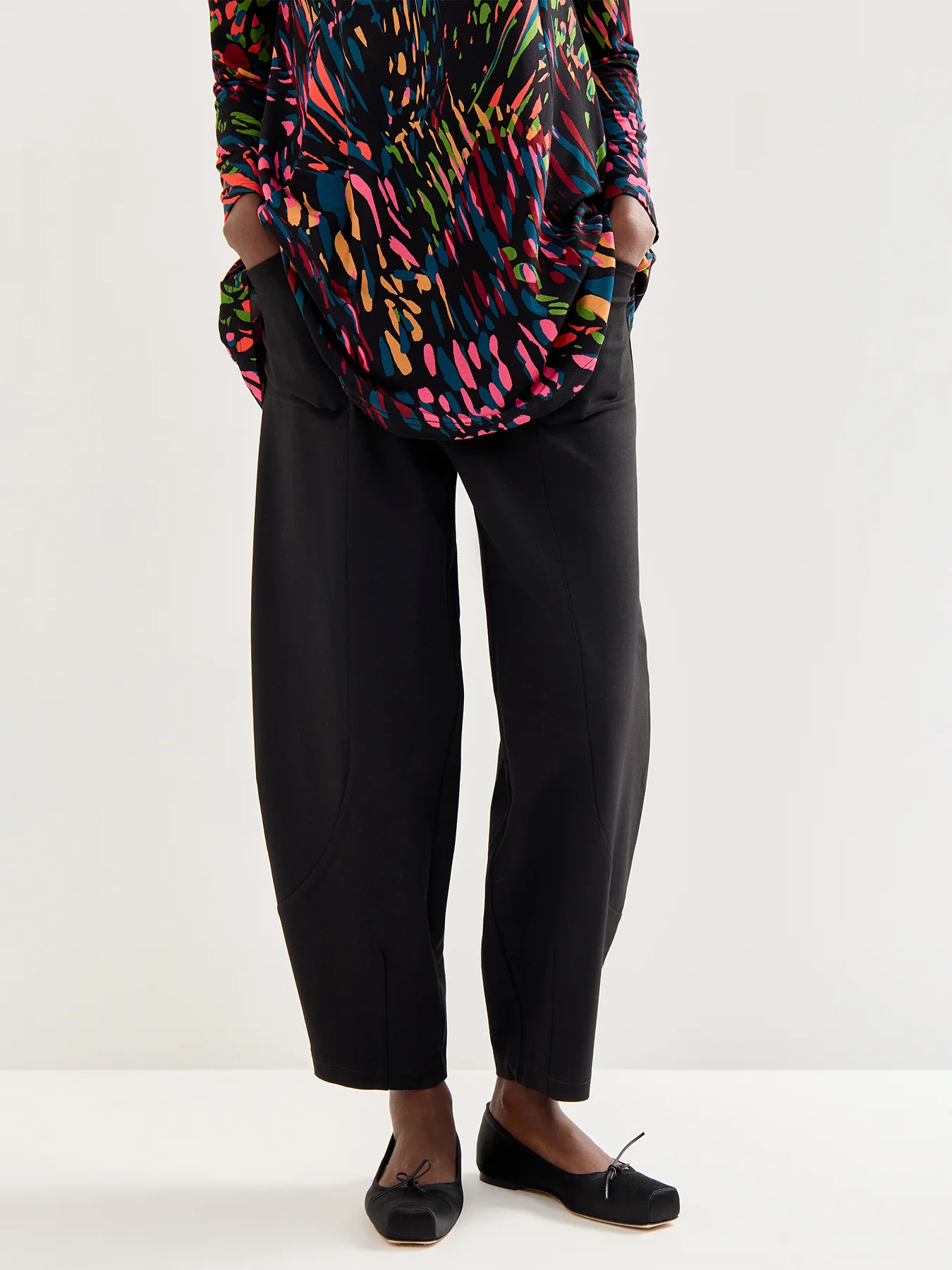 Ponte Bubble Trouser Black - Image 4